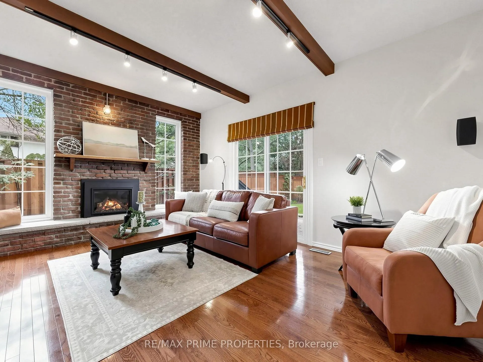 Photo 5 of 63 Walkerton Drive, Markham, Bullock — HOMEH