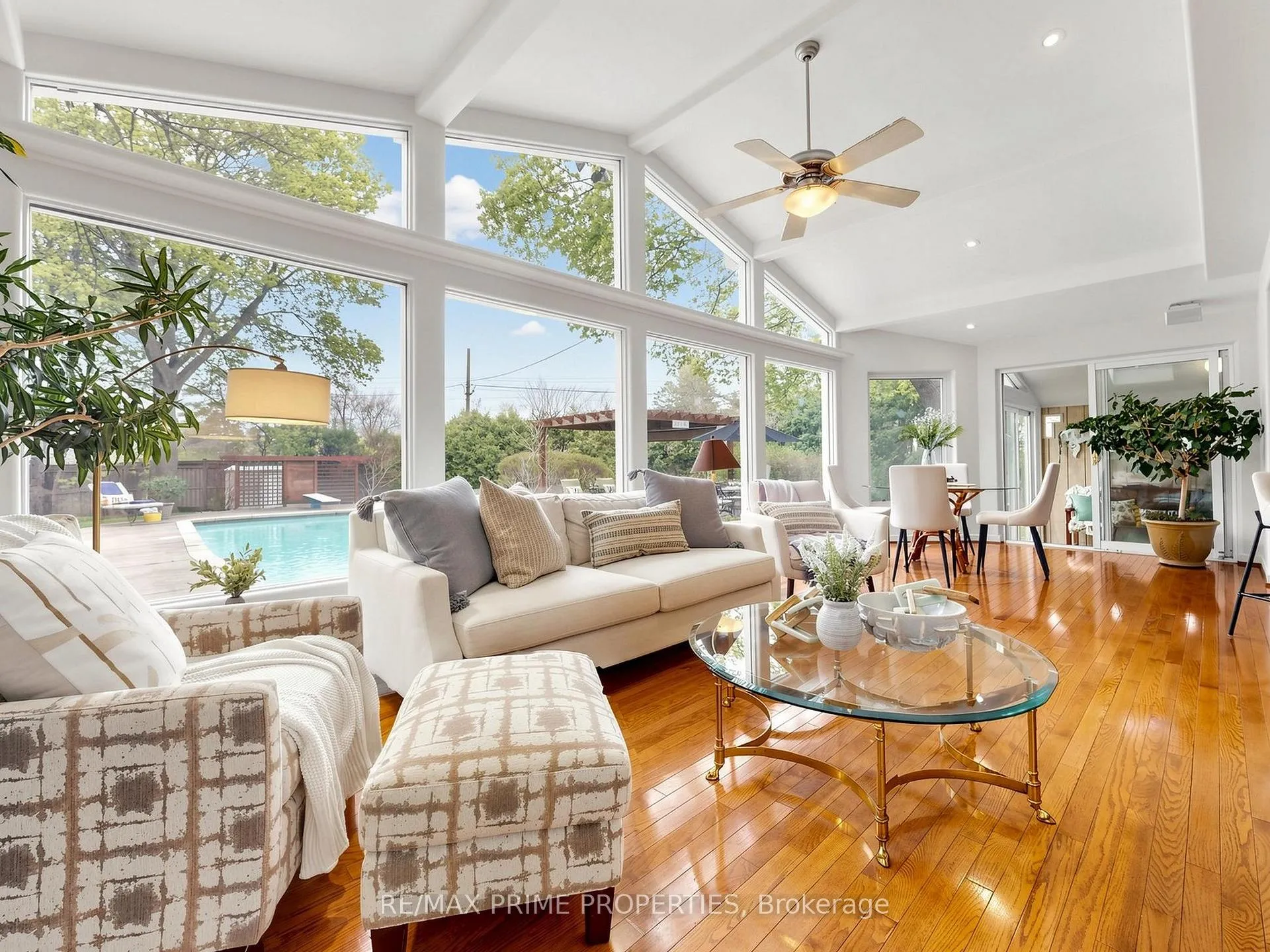 Photo 8 of 63 Walkerton Drive, Markham, Bullock — HOMEH