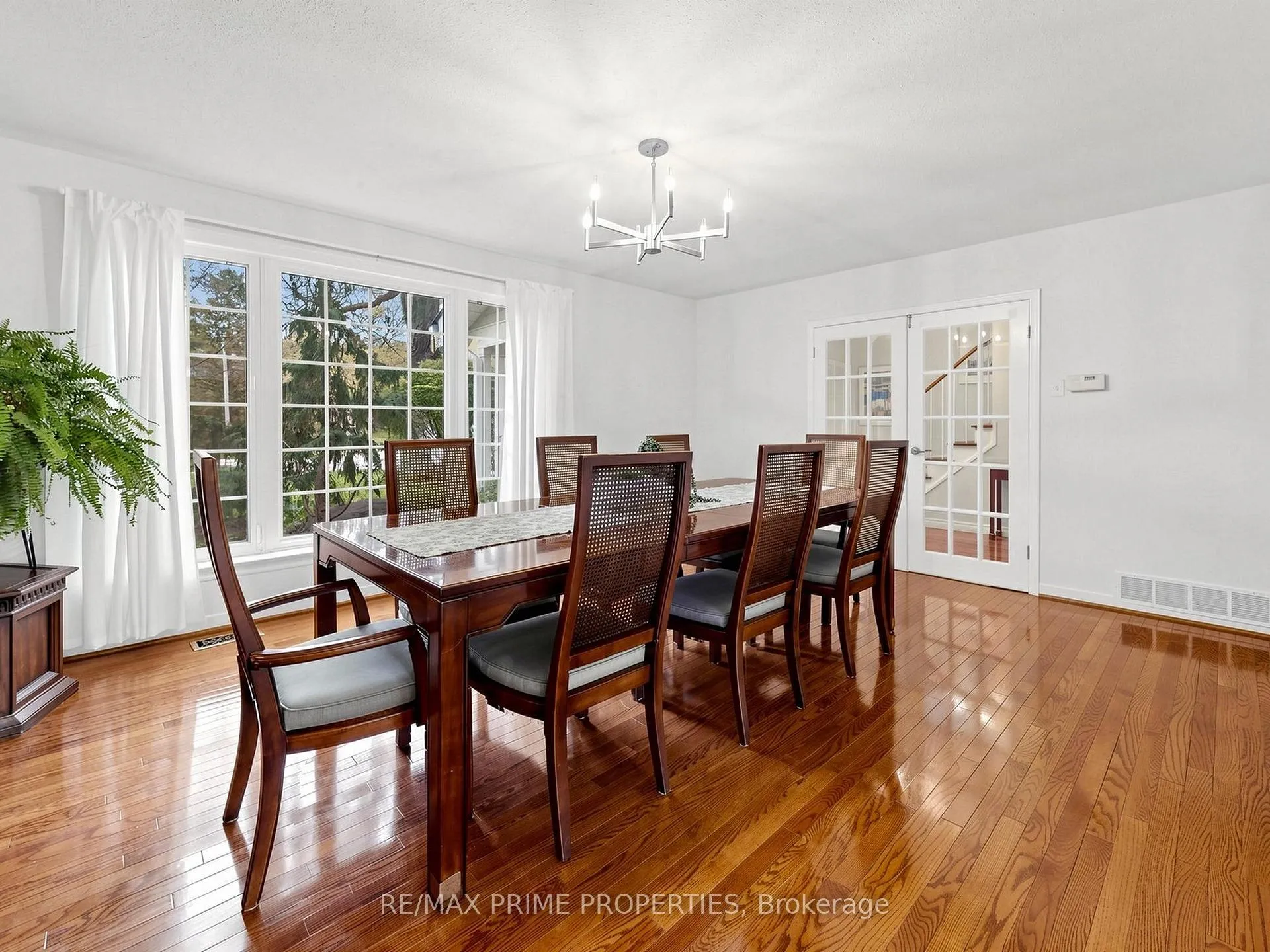 Photo 14 of 63 Walkerton Drive, Markham, Bullock — HOMEH