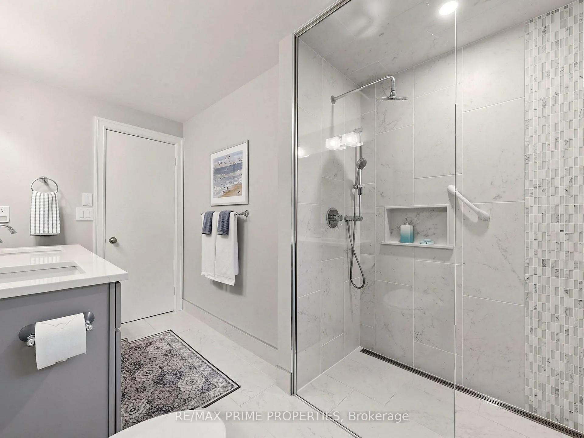 Photo 28 of 63 Walkerton Drive, Markham, Bullock — HOMEH