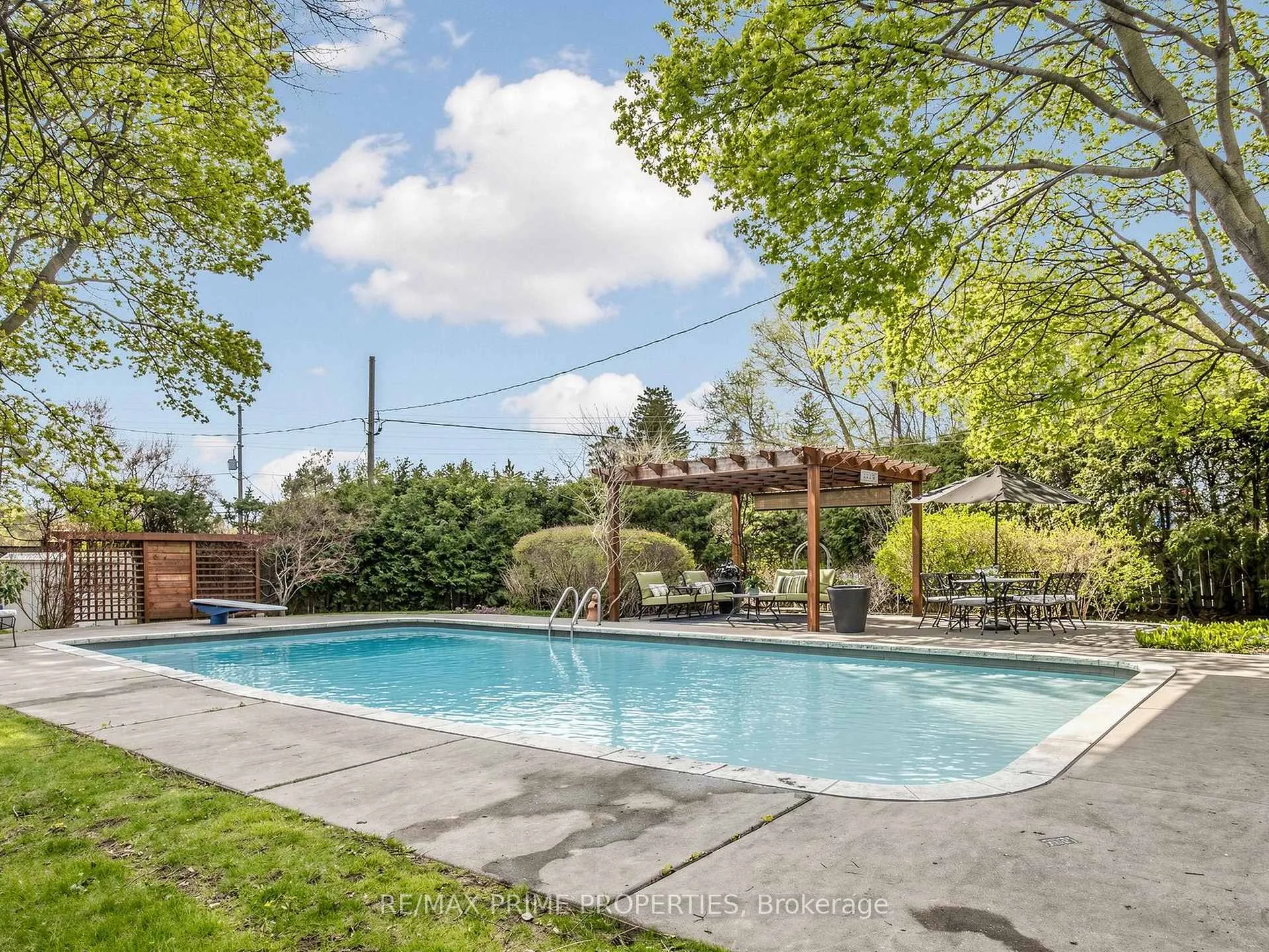 Photo 40 of 63 Walkerton Drive, Markham, Bullock — HOMEH