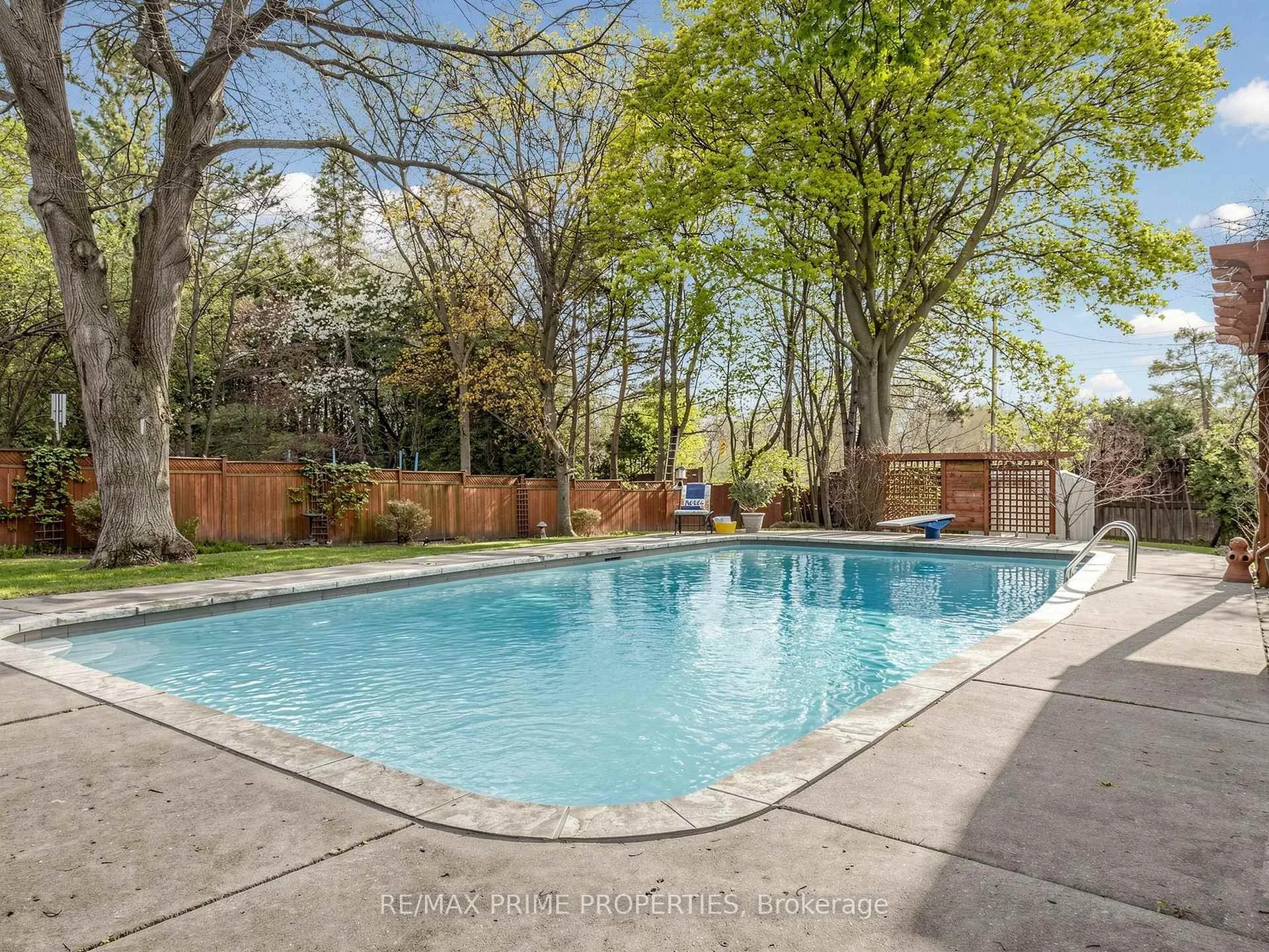 Photo 41 of 63 Walkerton Drive, Markham, Bullock — HOMEH