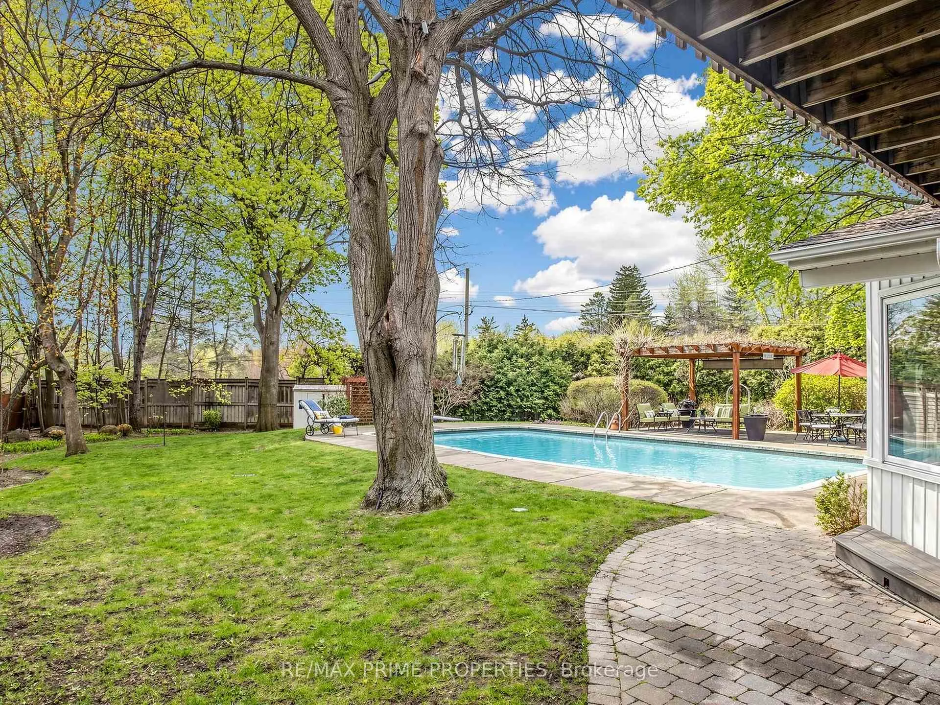Photo 45 of 63 Walkerton Drive, Markham, Bullock — HOMEH