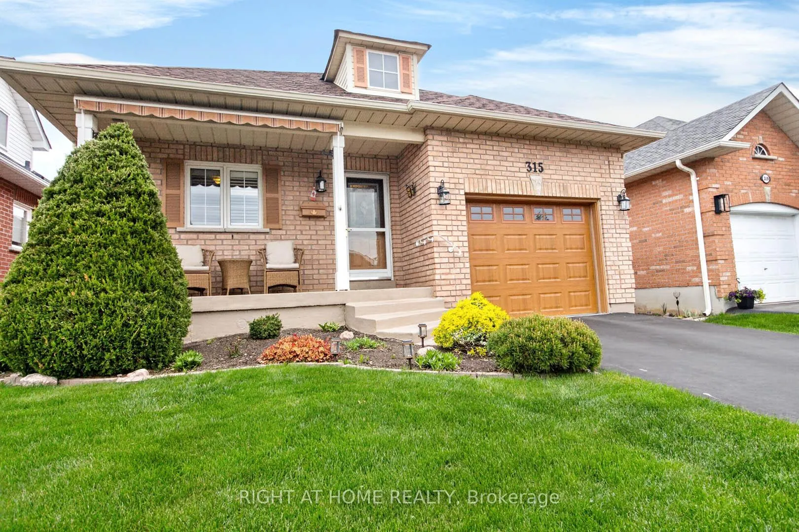Photo 2 of 315 Centennial Forest Drive, Milton, Timberlea — HOMEH