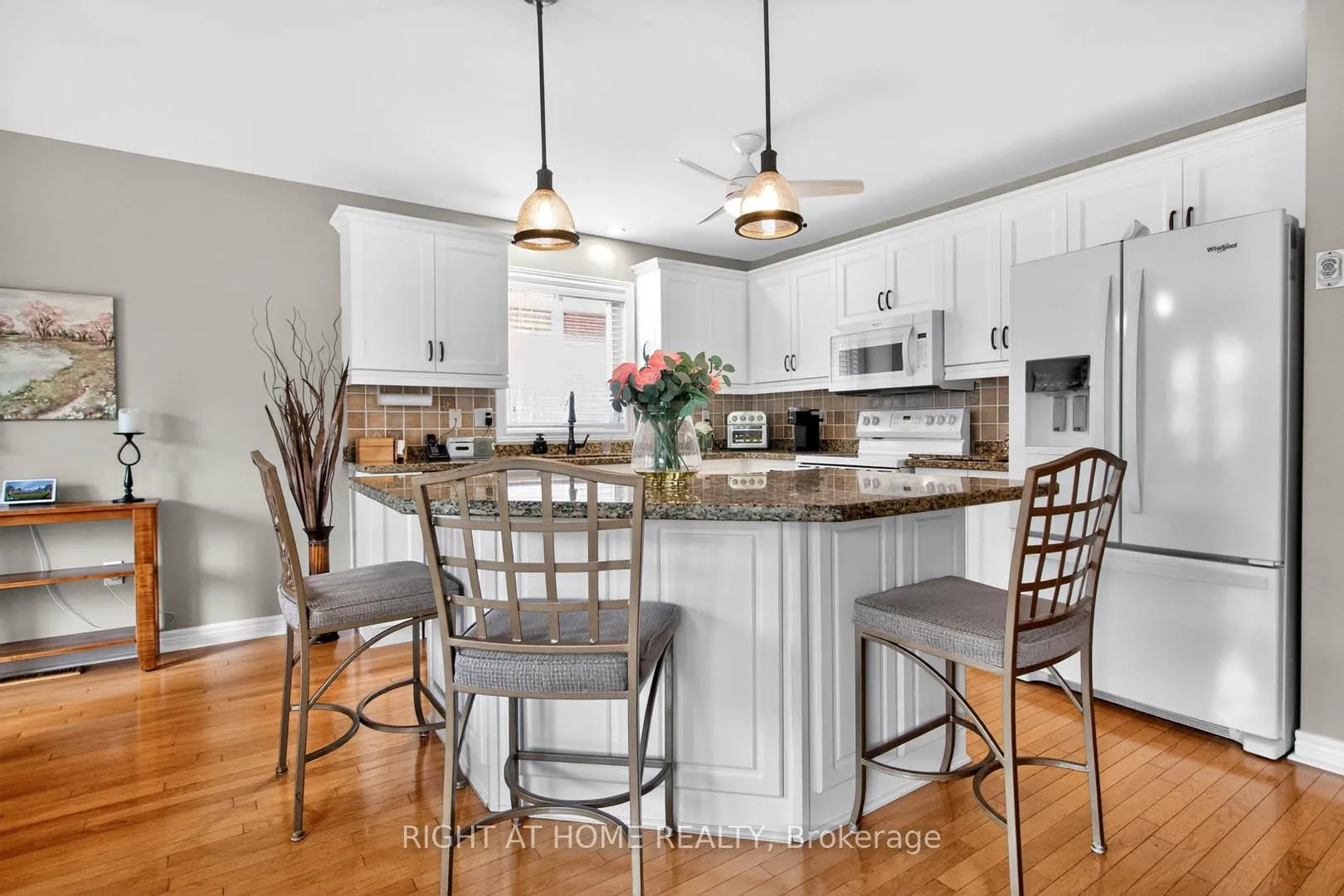 Photo 7 of 315 Centennial Forest Drive, Milton, Timberlea — HOMEH