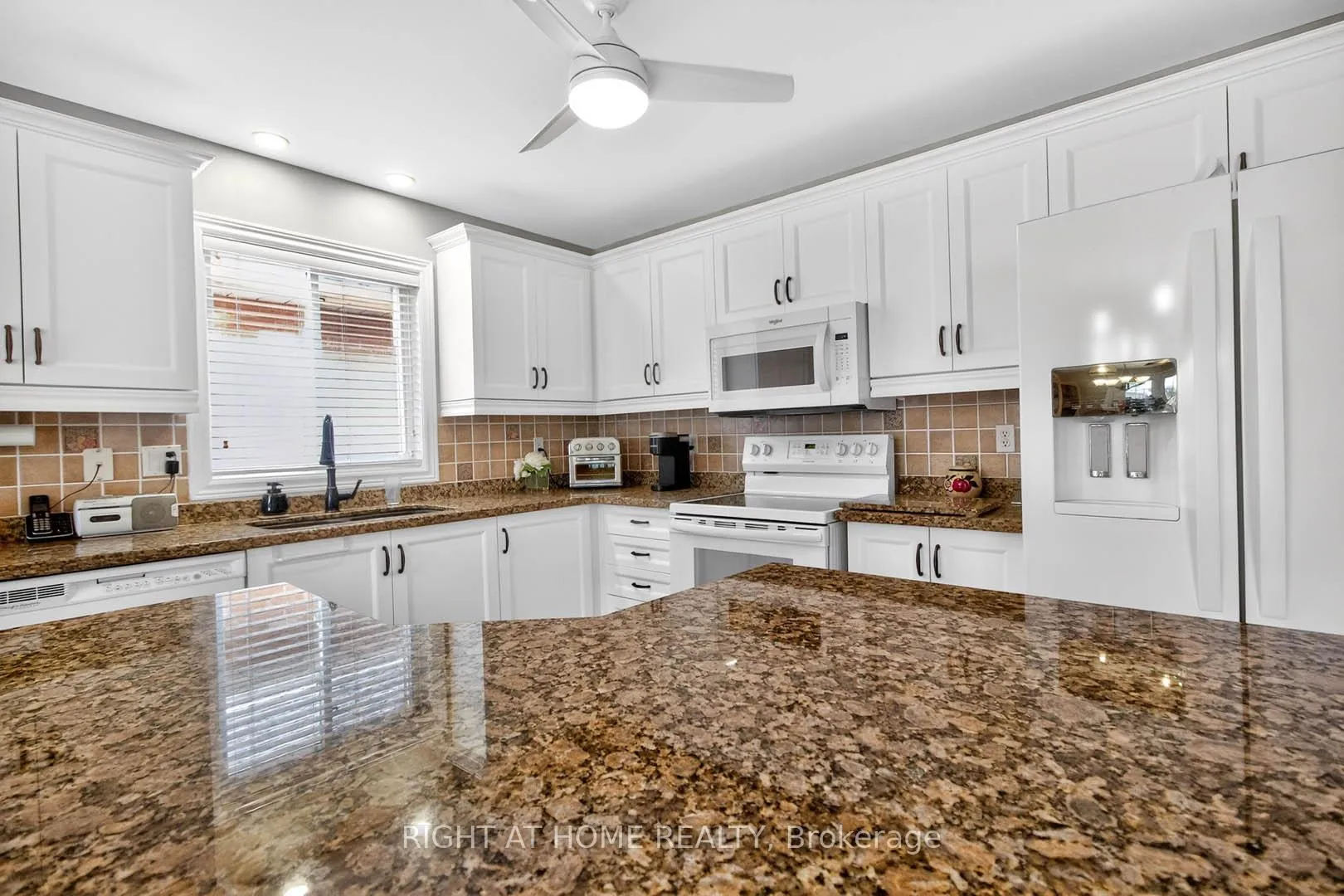 Photo 9 of 315 Centennial Forest Drive, Milton, Timberlea — HOMEH