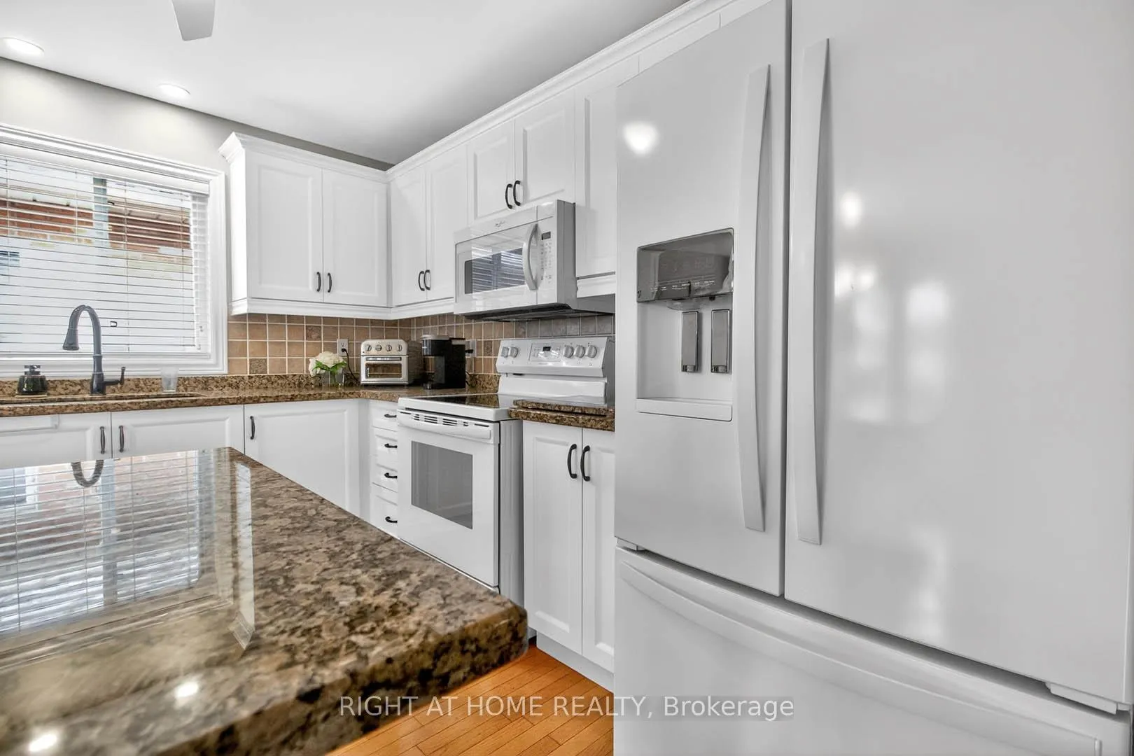 Photo 10 of 315 Centennial Forest Drive, Milton, Timberlea — HOMEH