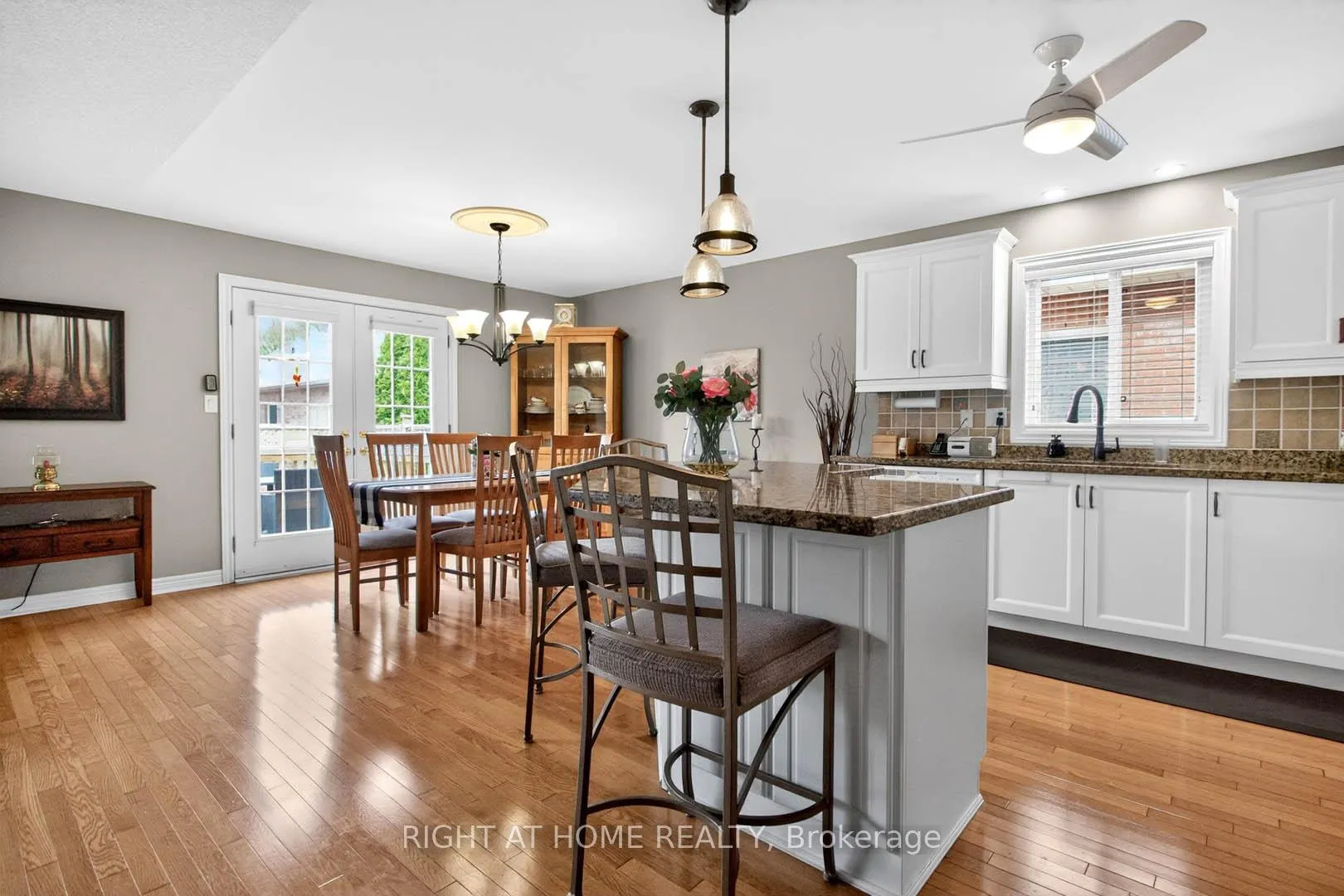 Photo 12 of 315 Centennial Forest Drive, Milton, Timberlea — HOMEH