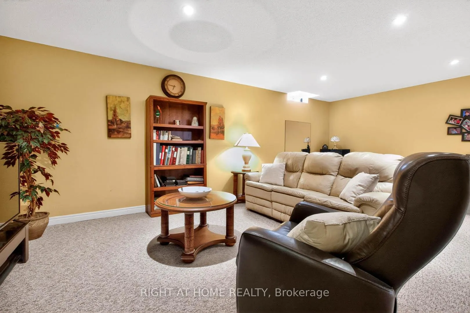 Photo 20 of 315 Centennial Forest Drive, Milton, Timberlea — HOMEH