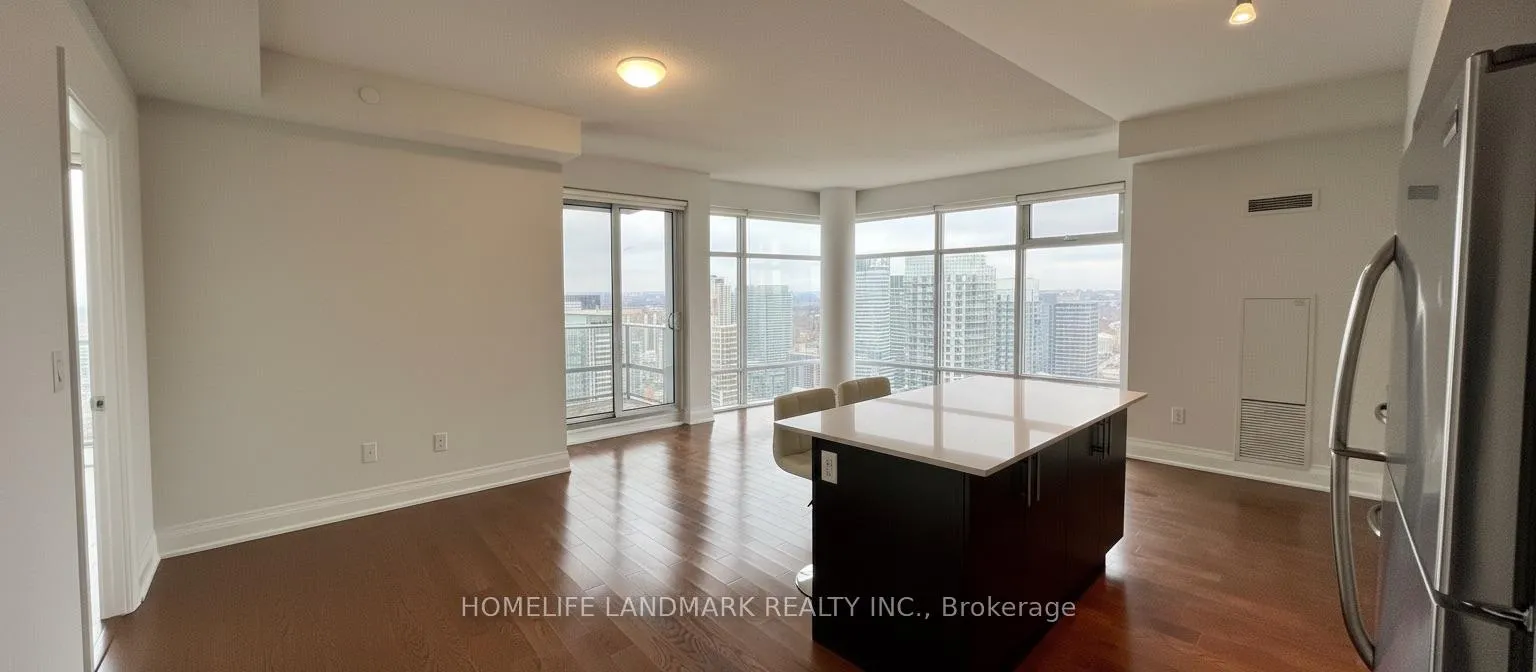 Photo 5 of Unit 4211, 2191 Yonge Street, Toronto, Mount Pleasant West — HOMEH