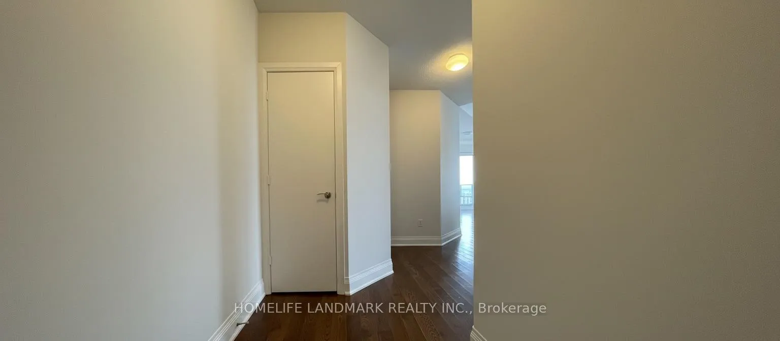Photo 7 of Unit 4211, 2191 Yonge Street, Toronto, Mount Pleasant West — HOMEH