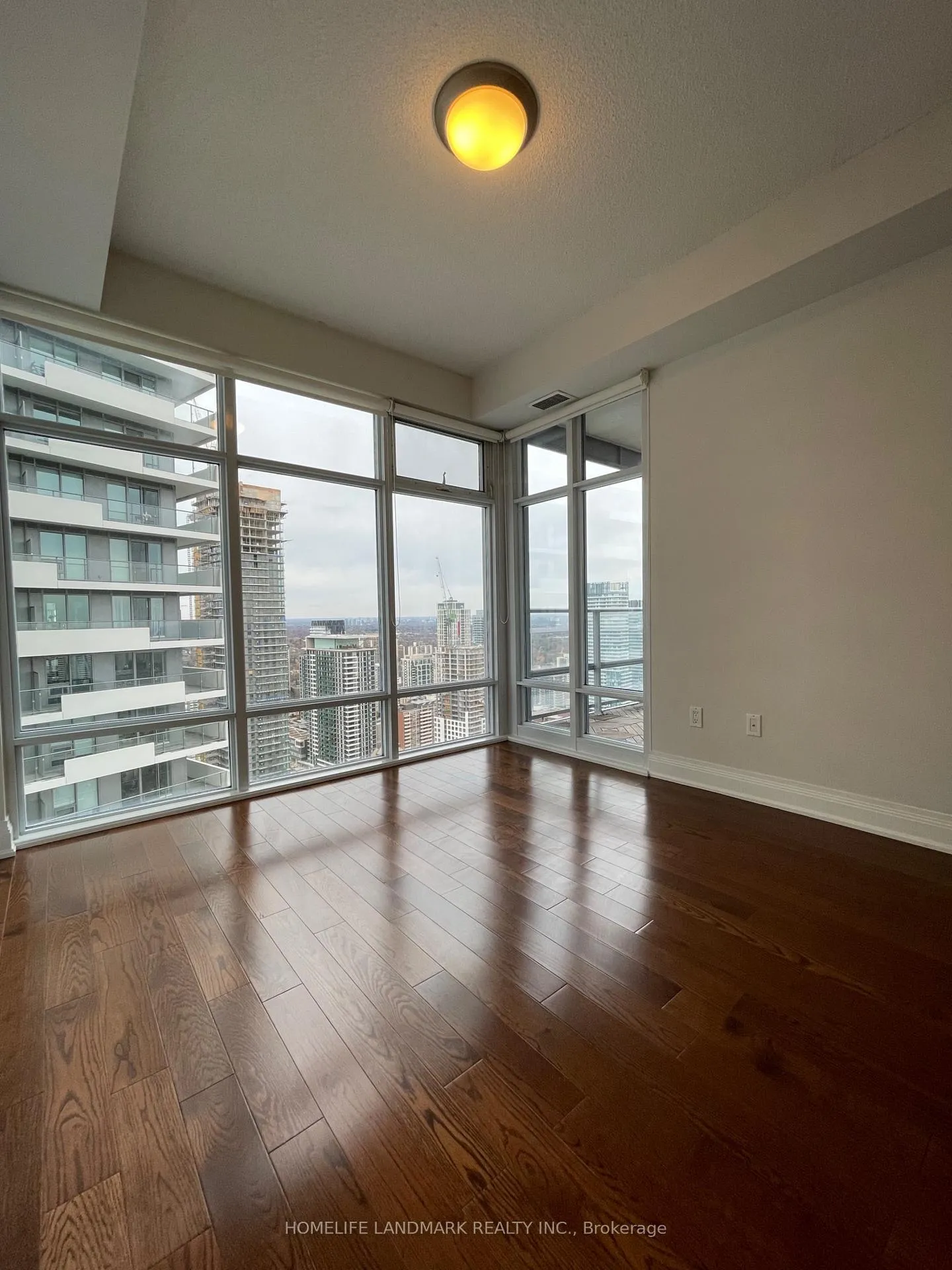 Photo 11 of Unit 4211, 2191 Yonge Street, Toronto, Mount Pleasant West — HOMEH
