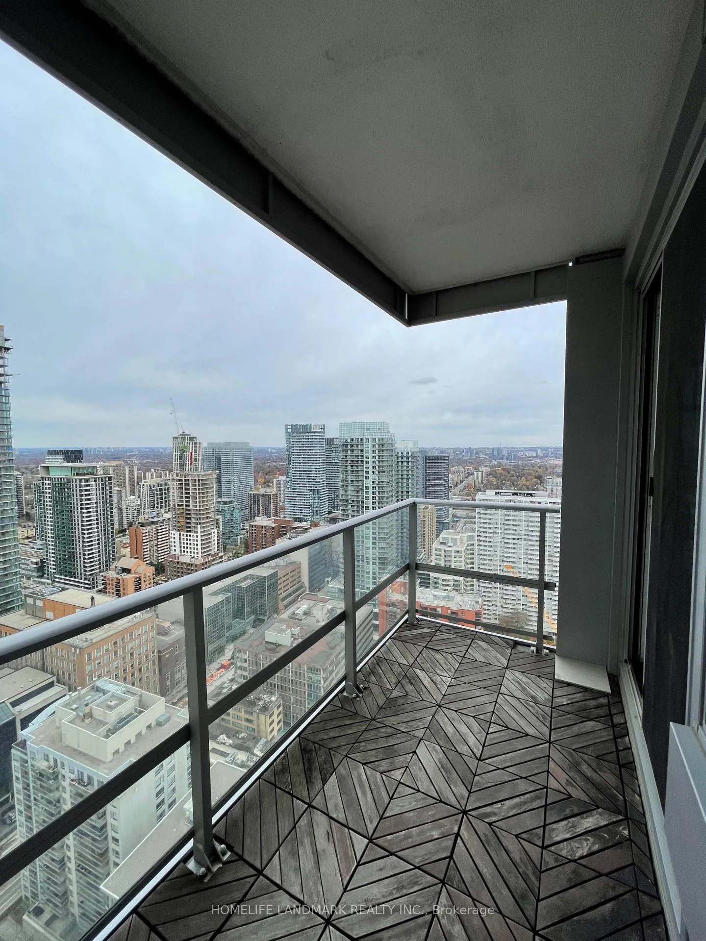 Photo 17 of Unit 4211, 2191 Yonge Street, Toronto, Mount Pleasant West — HOMEH