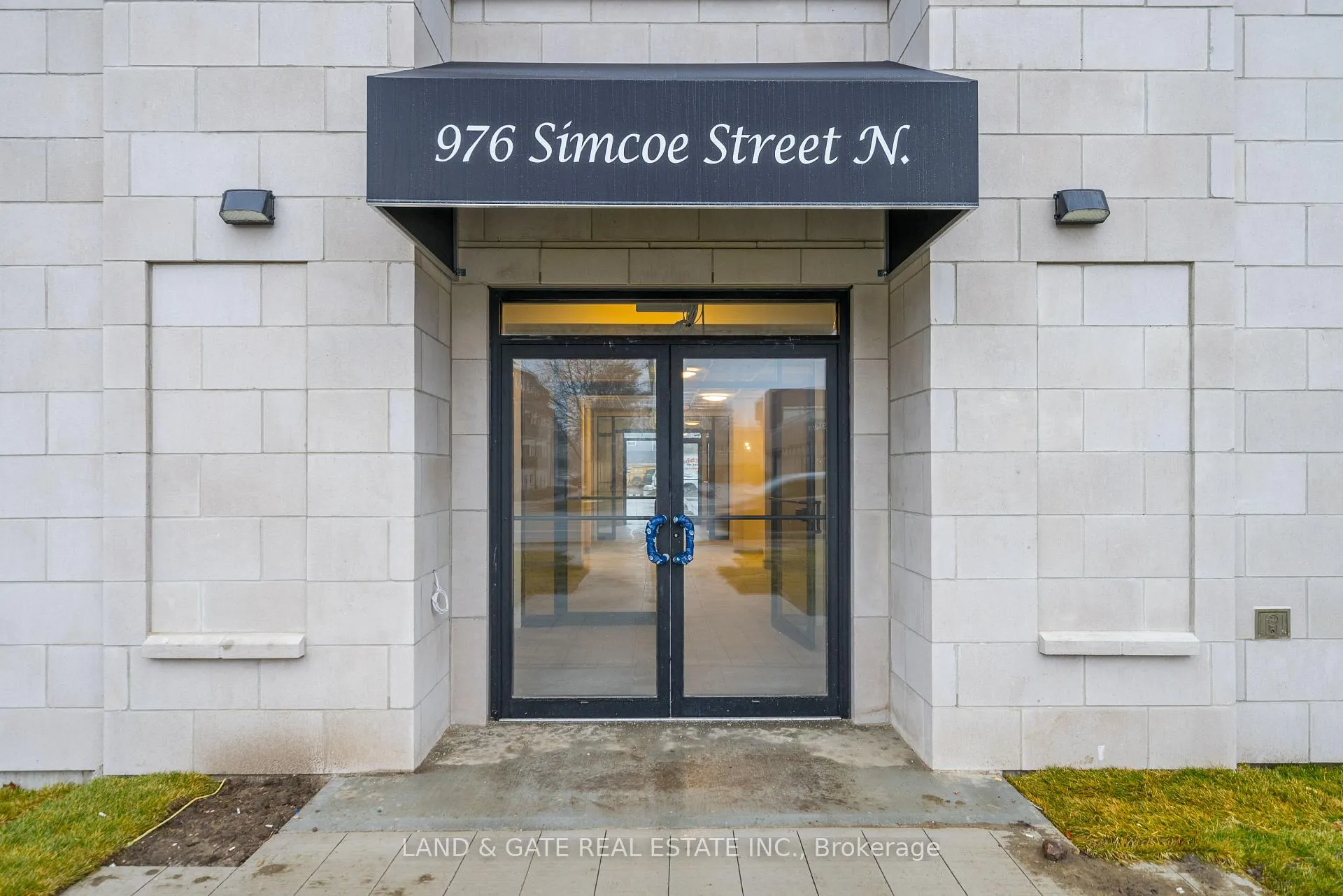 Photo 2 of Unit 509, 976 Simcoe Street N, Oshawa, Centennial — HOMEH