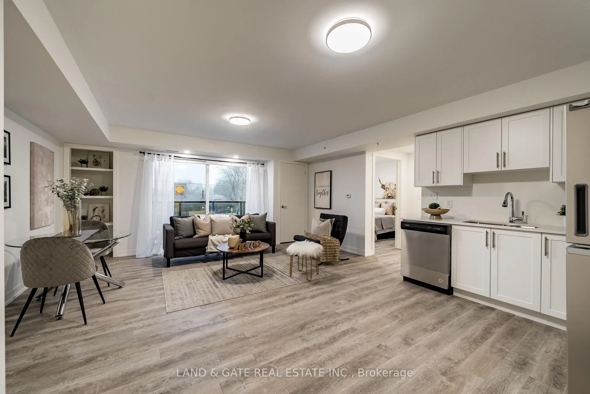 Photo 6 of Unit 509, 976 Simcoe Street N, Oshawa, Centennial — HOMEH