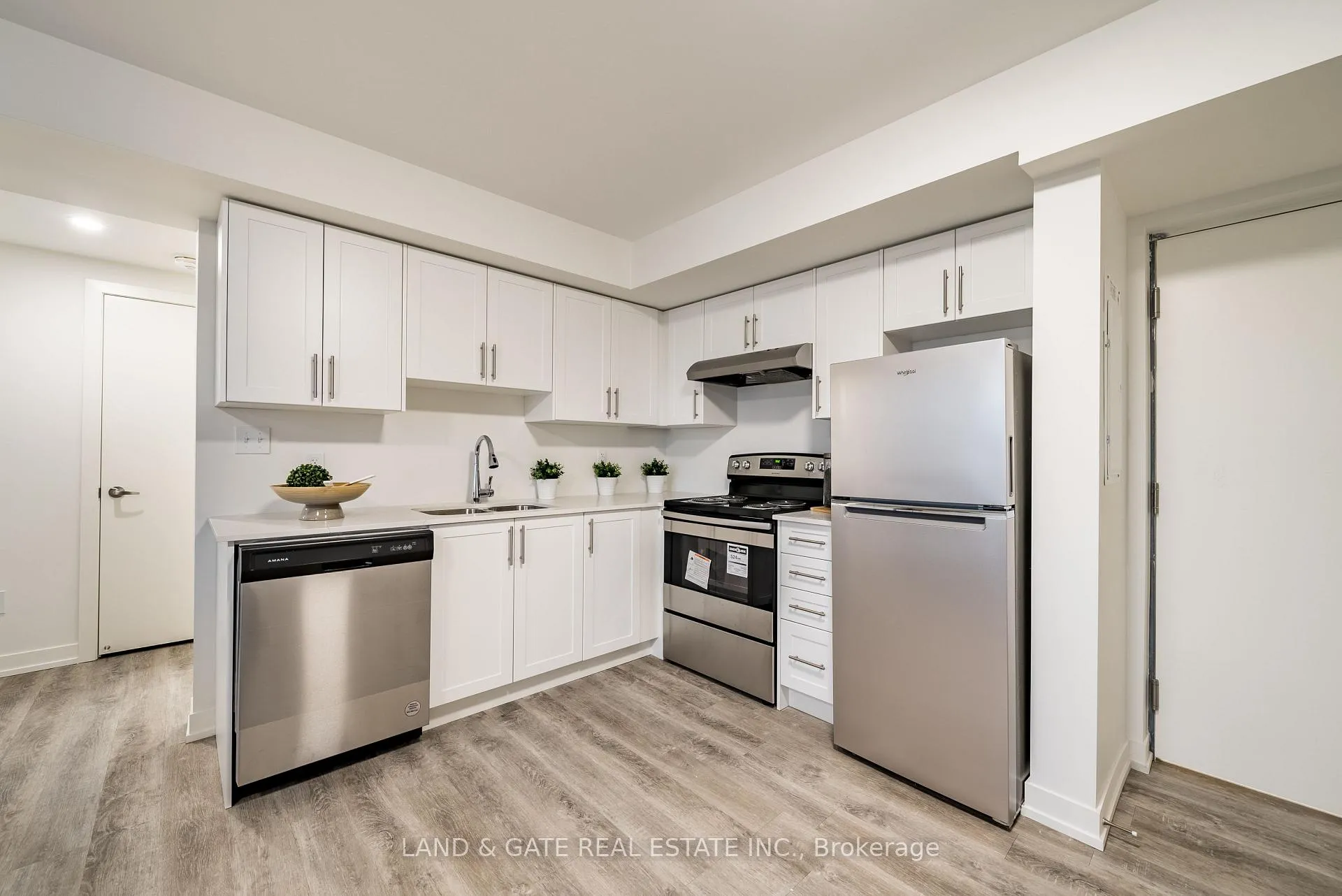 Photo 12 of Unit 509, 976 Simcoe Street N, Oshawa, Centennial — HOMEH