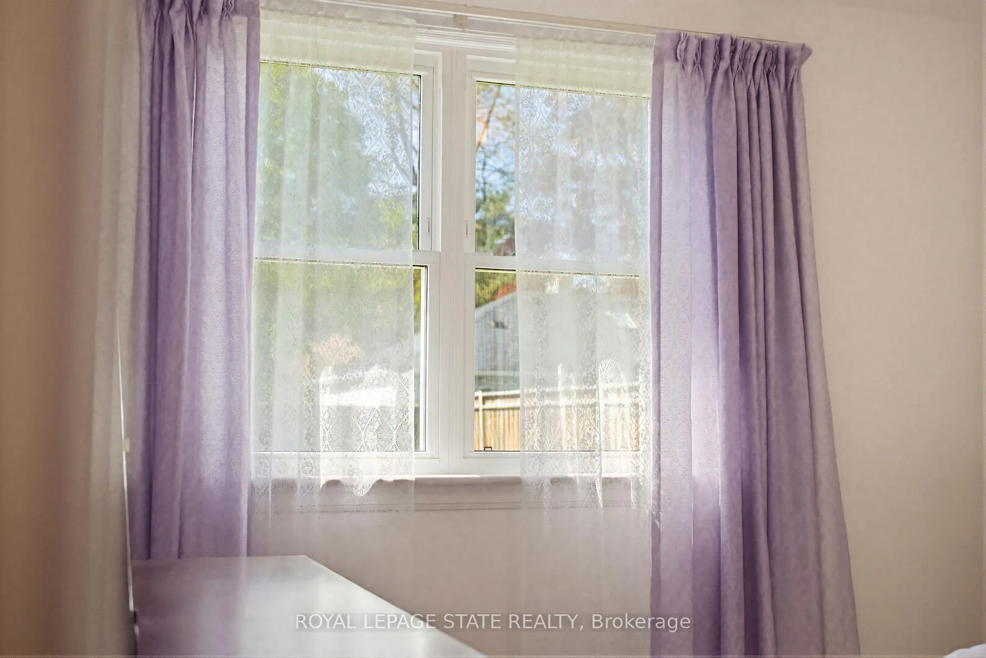 Photo 30 of 10 Oakley Court, Hamilton, Ancaster — HOMEH