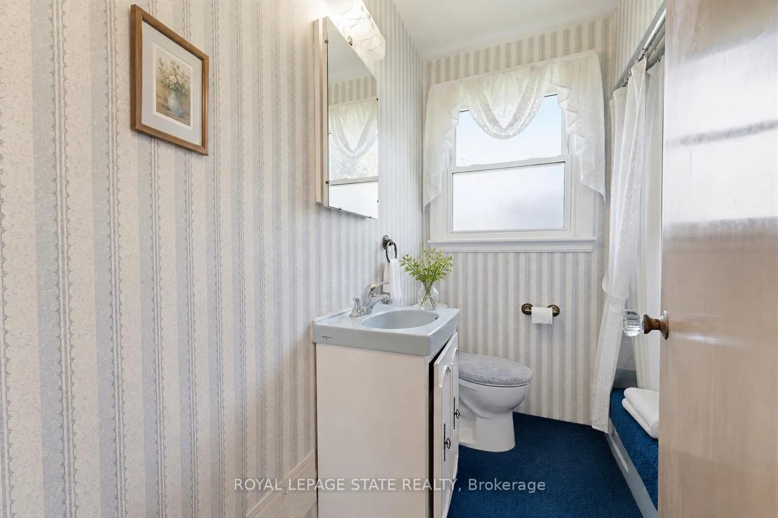 Photo 31 of 10 Oakley Court, Hamilton, Ancaster — HOMEH