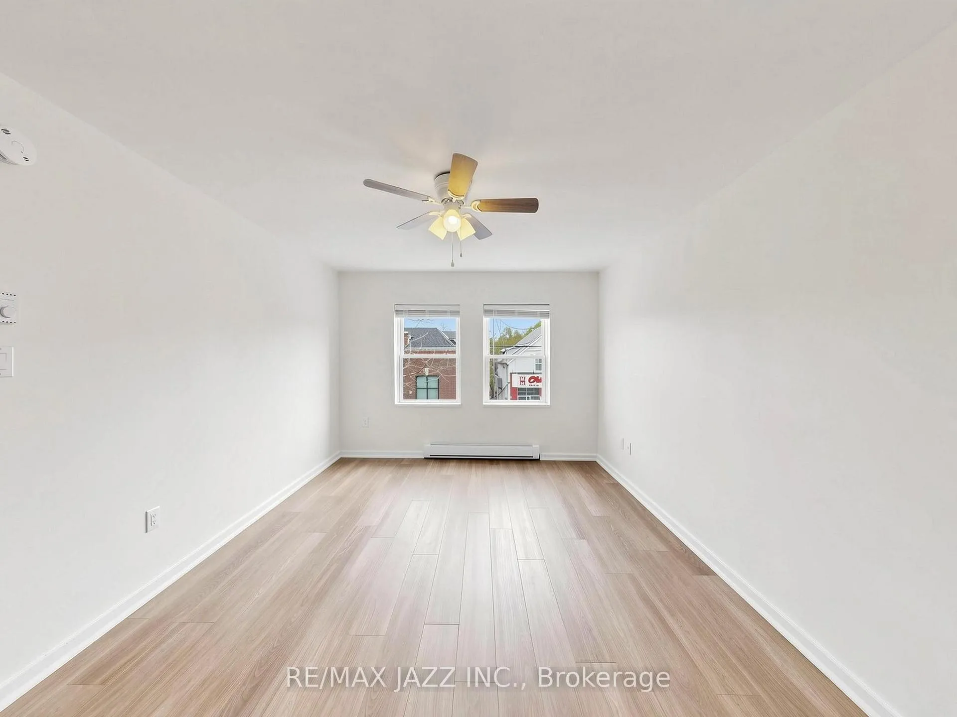 Photo 8 of Unit A, 6258 Main Street, Whitchurch-Stouffville, Stouffville — HOMEH