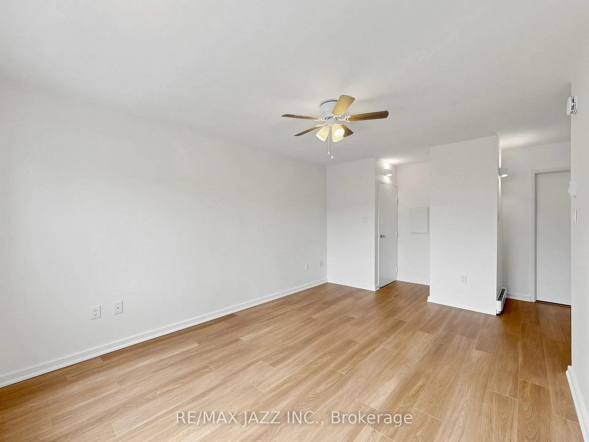 Photo 13 of Unit A, 6258 Main Street, Whitchurch-Stouffville, Stouffville — HOMEH
