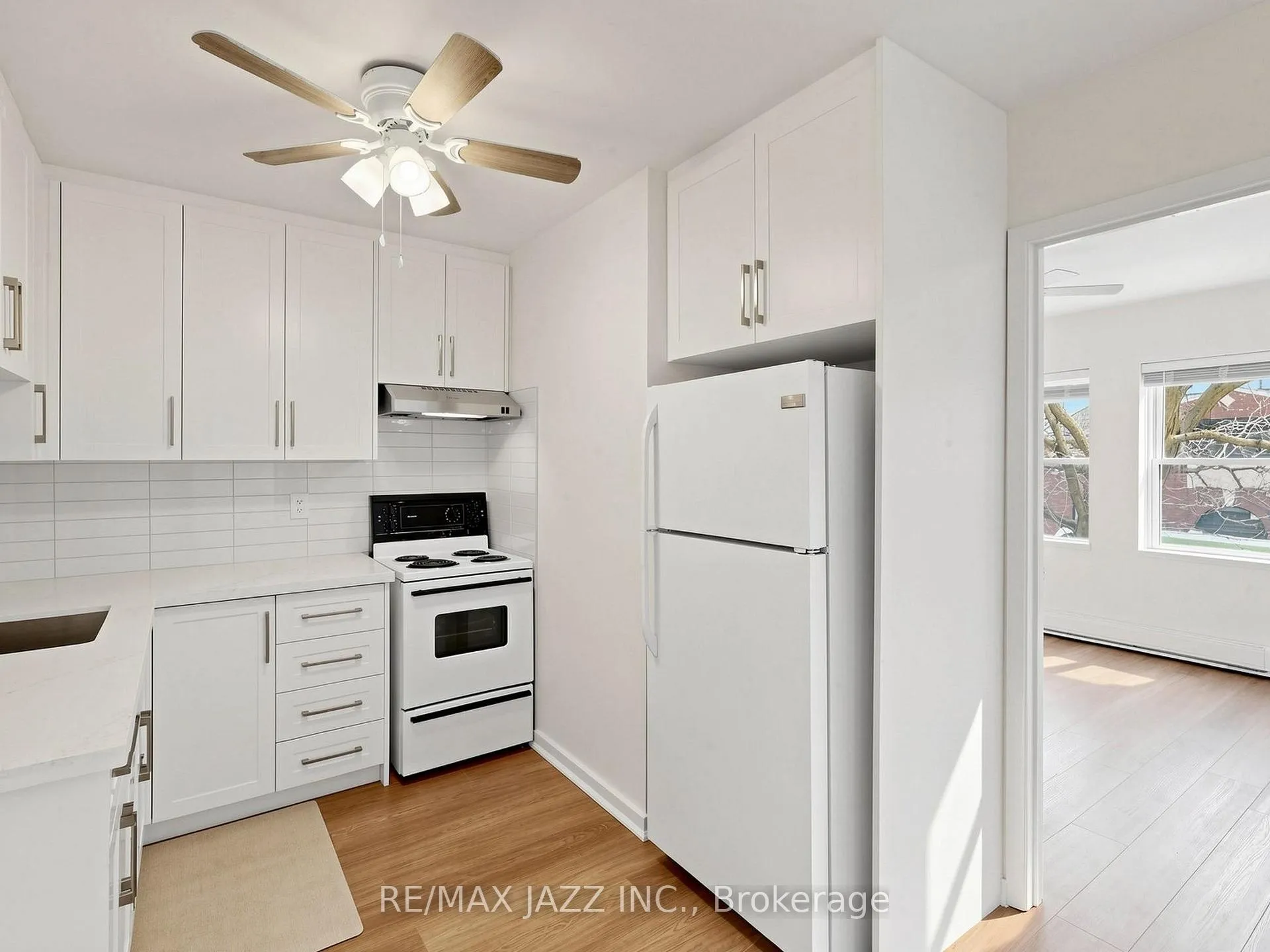 Photo 15 of Unit A, 6258 Main Street, Whitchurch-Stouffville, Stouffville — HOMEH