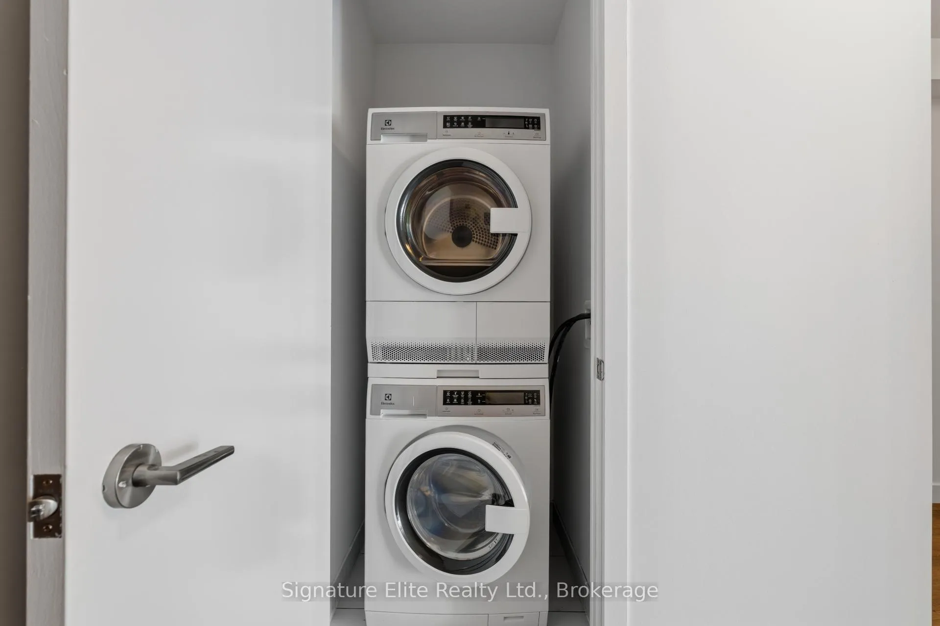 Photo 14 of Unit 410, 1075 Queen Street E, Toronto, South Riverdale — HOMEH