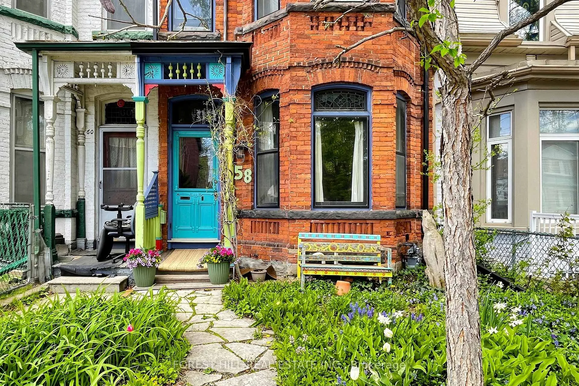 Photo 2 of 58 Nassau Street, Toronto, Kensington-Chinatown — HOMEH