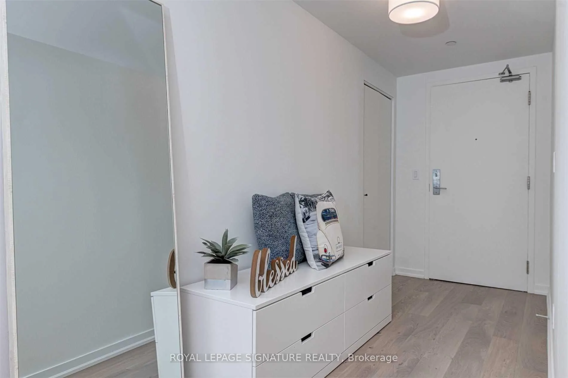 Photo 3 of Unit 1010, 69 Lynn Williams Street, Toronto, Niagara — HOMEH