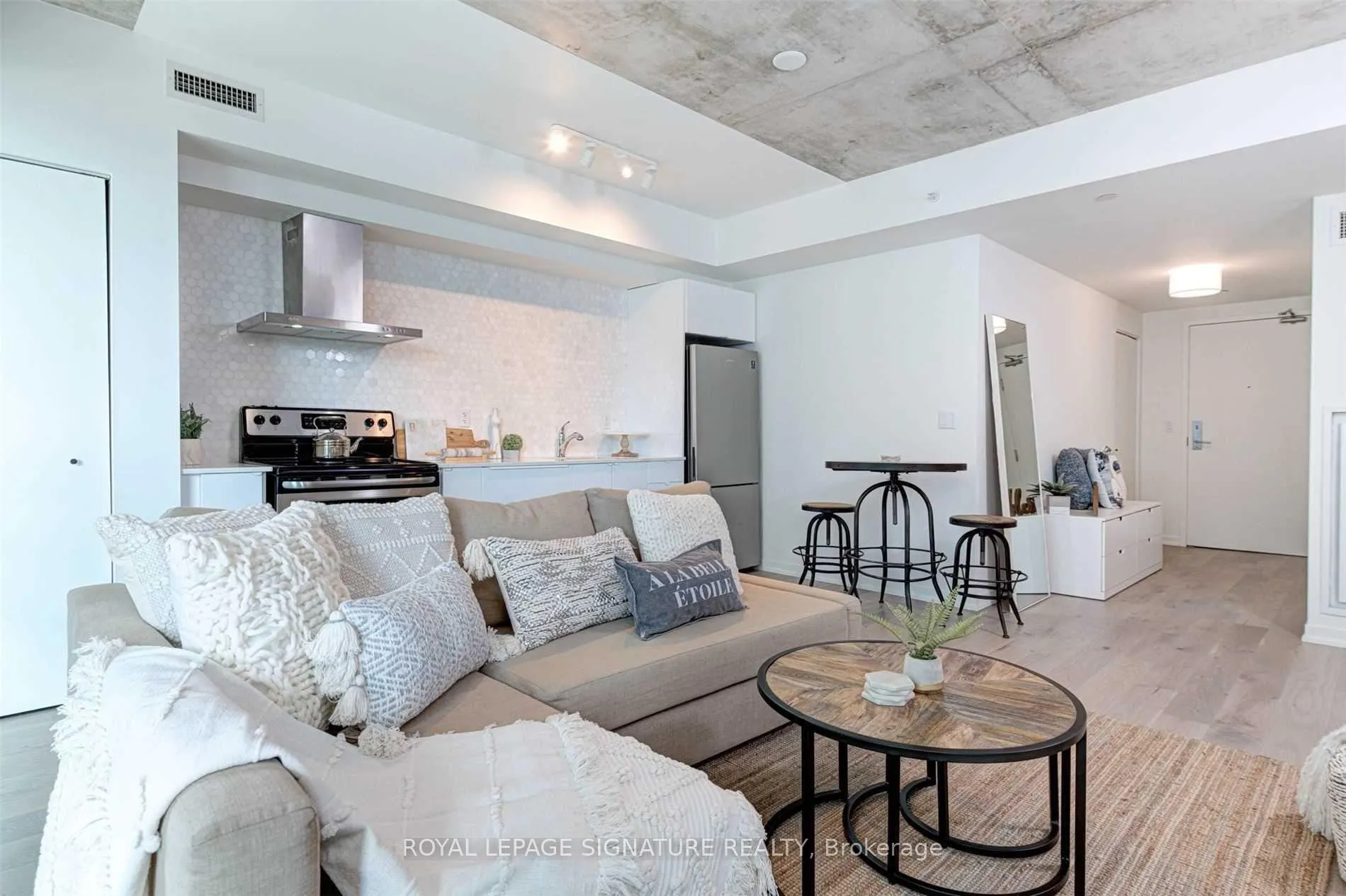 Photo 10 of Unit 1010, 69 Lynn Williams Street, Toronto, Niagara — HOMEH