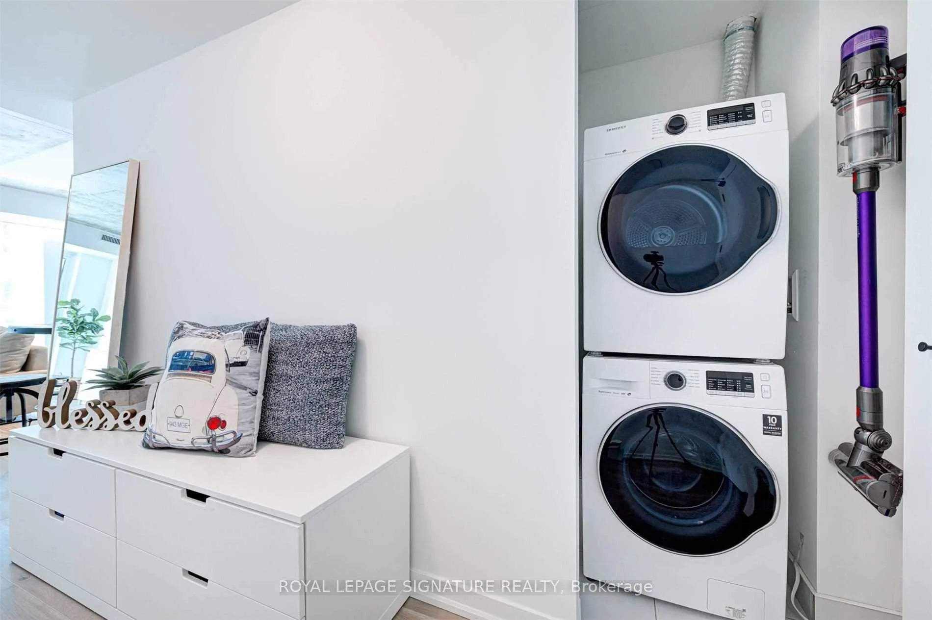 Photo 19 of Unit 1010, 69 Lynn Williams Street, Toronto, Niagara — HOMEH