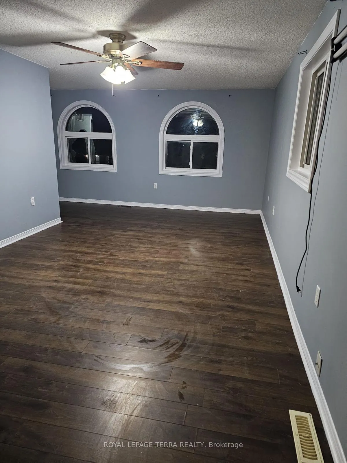 Photo 6 of 23 Ferguson Drive, Barrie, Northwest — HOMEH
