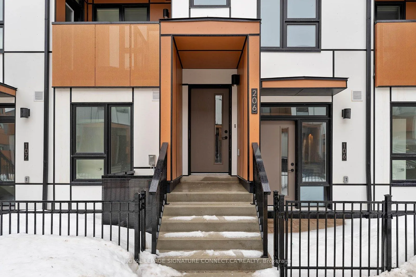 Photo 2 of Unit TH206, 30 All Nations Drive, Brampton, Northwest Brampton — HOMEH