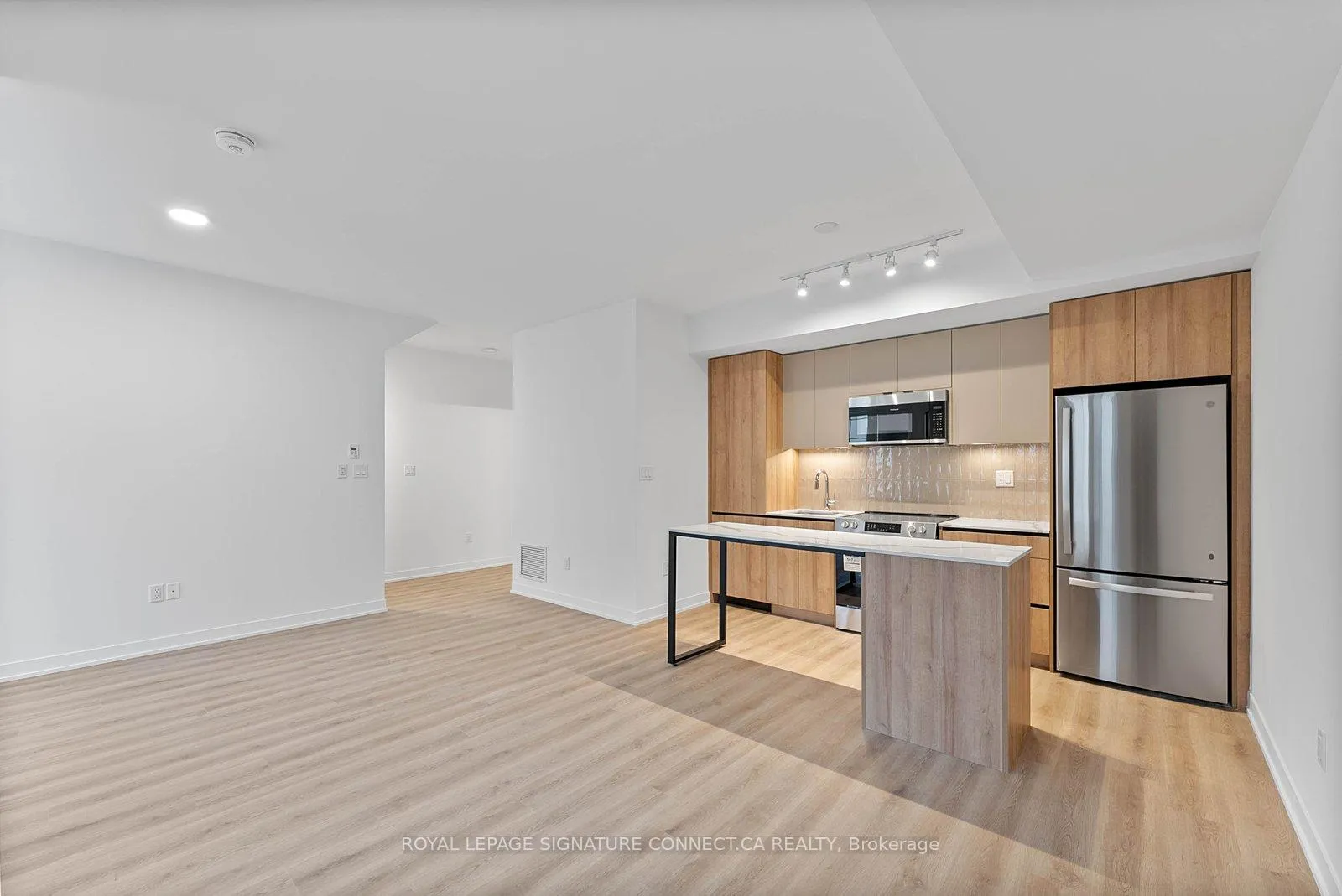 Photo 7 of Unit TH206, 30 All Nations Drive, Brampton, Northwest Brampton — HOMEH