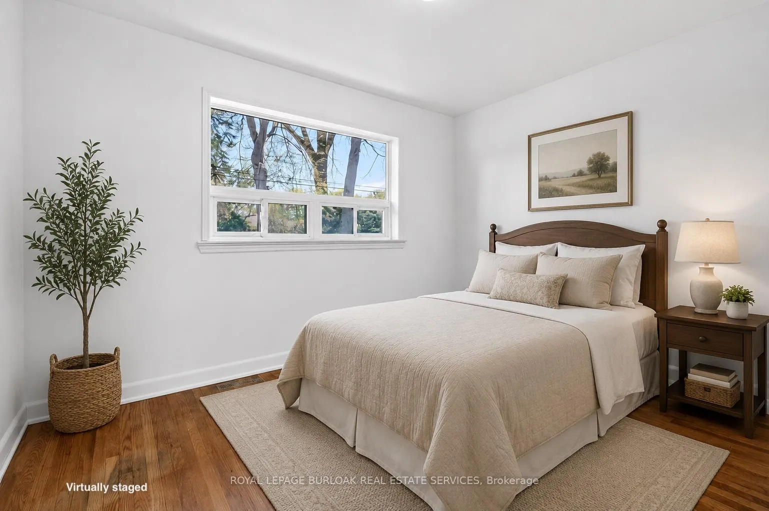 Photo 12 of 669 Drury Lane, Burlington, Brant — HOMEH