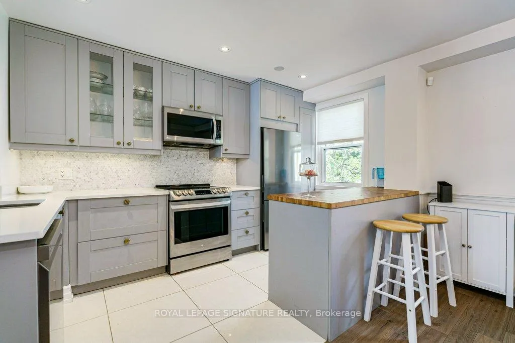 Photo 8 of 1836 John Street, Markham, Bayview Fairway-Bayview Country Club Estates — HOMEH