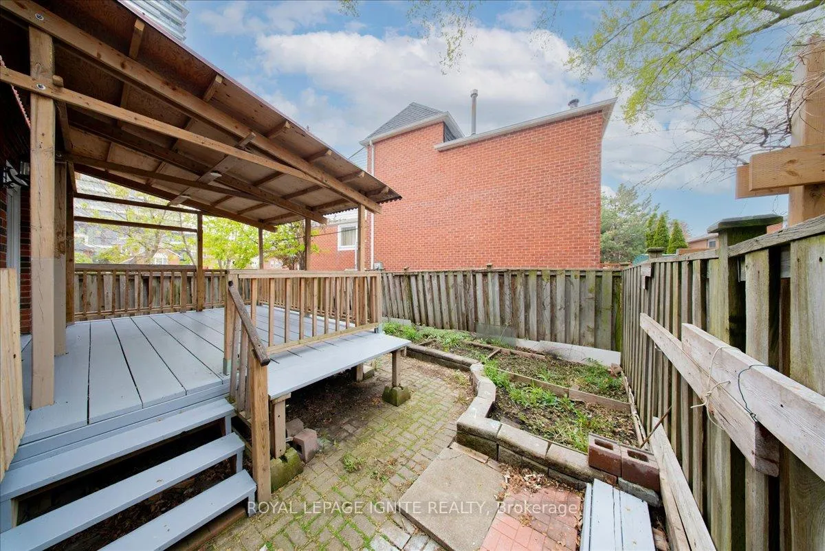 Photo 37 of 126 Sheldrake Court, Brampton, Brampton South — HOMEH