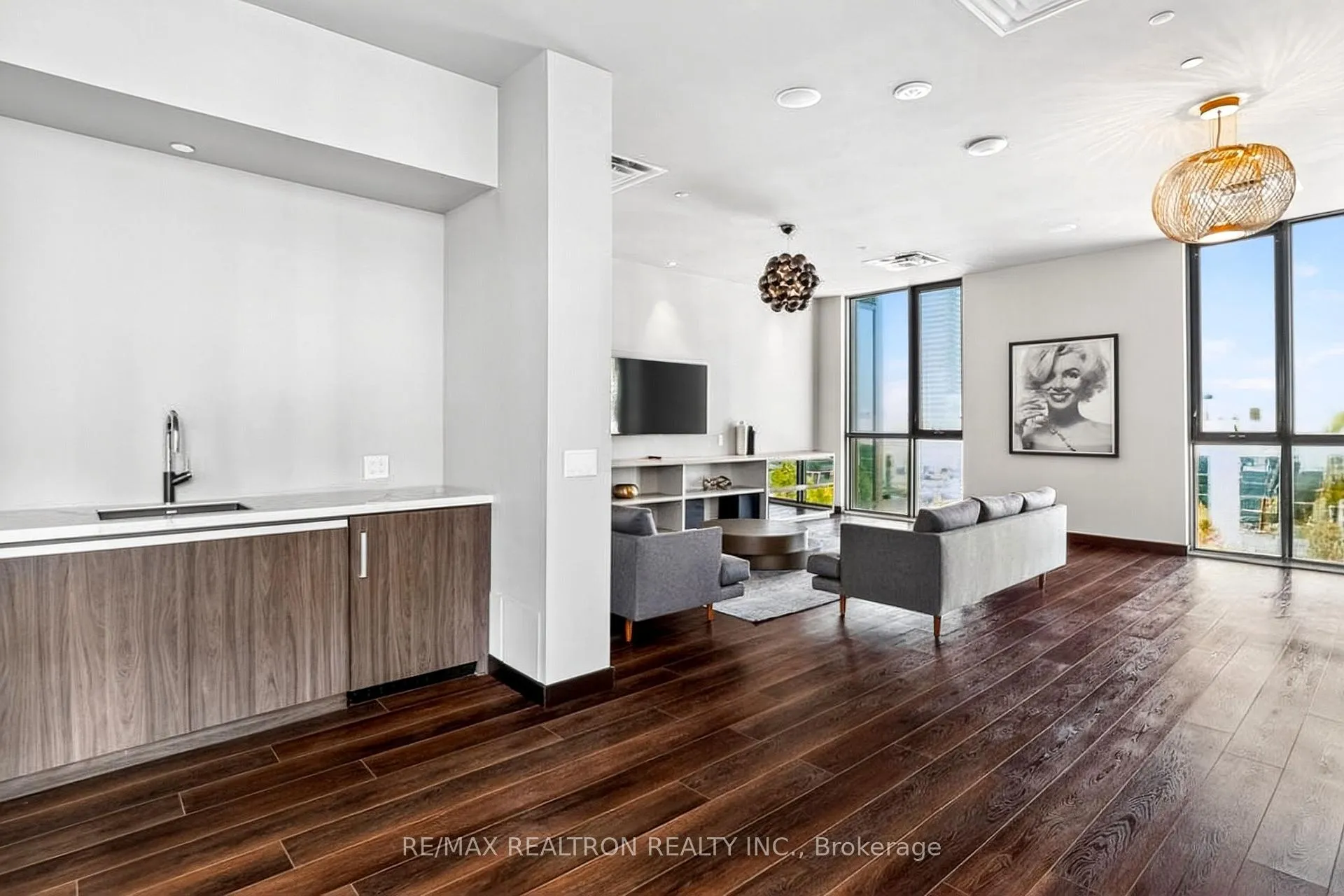 Photo 31 of Unit 717, 10 Honeycrisp Crescent, Vaughan, Vaughan Corporate Centre — HOMEH
