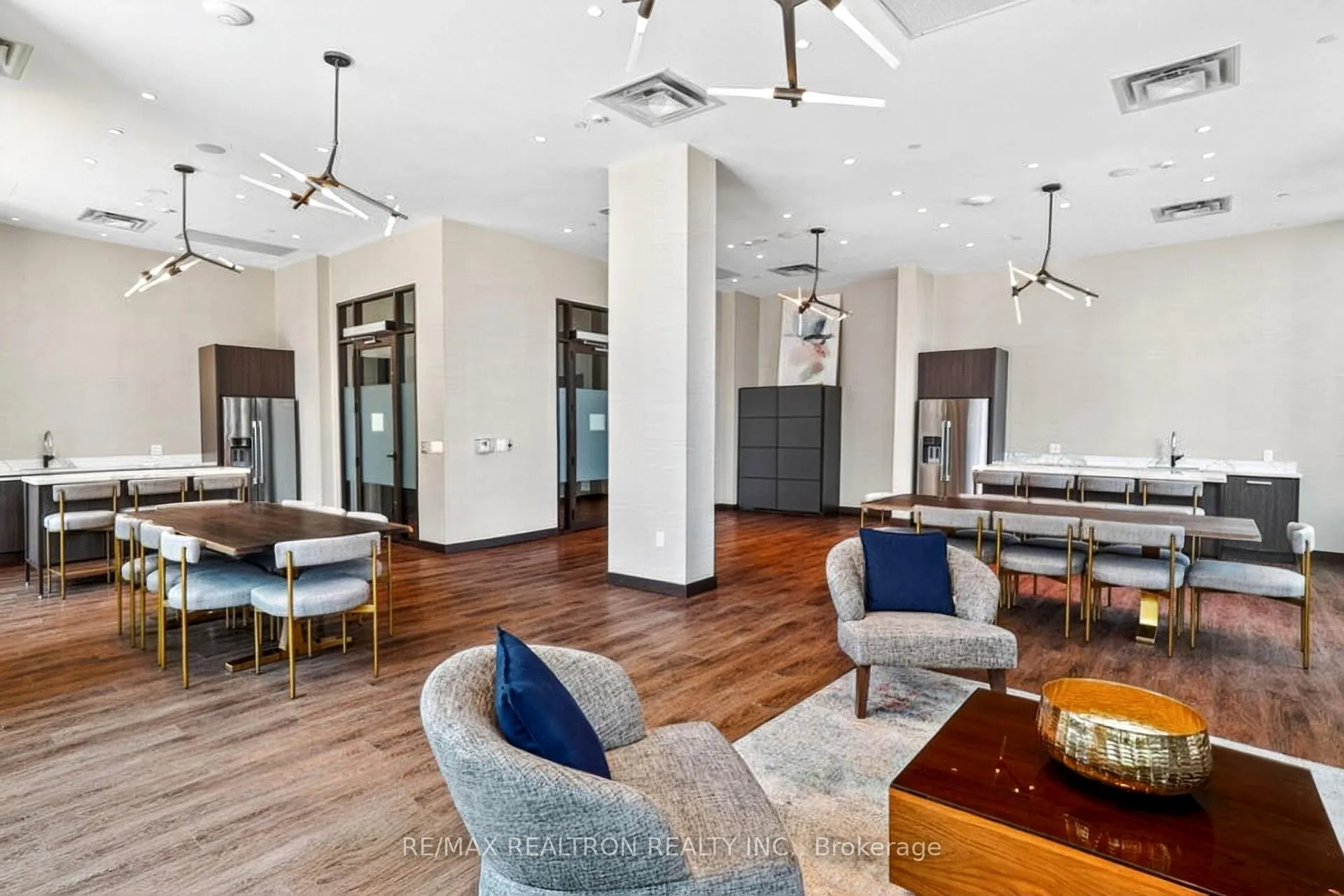 Photo 32 of Unit 717, 10 Honeycrisp Crescent, Vaughan, Vaughan Corporate Centre — HOMEH