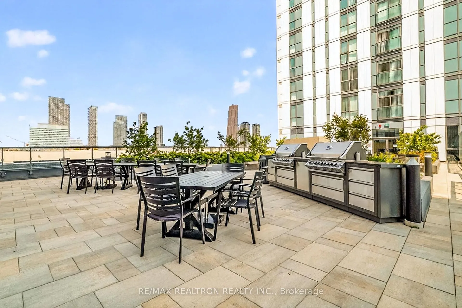 Photo 34 of Unit 717, 10 Honeycrisp Crescent, Vaughan, Vaughan Corporate Centre — HOMEH