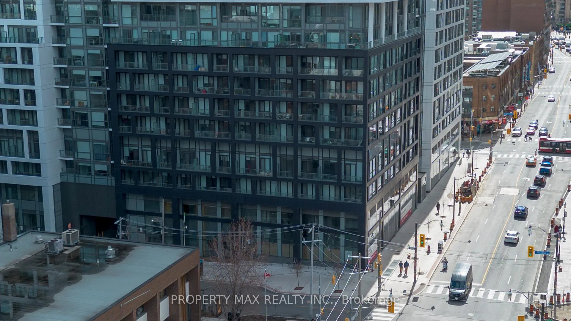 Photo 4 of Unit 403, 70 Princess Street, Toronto, Waterfront Communities — HOMEH