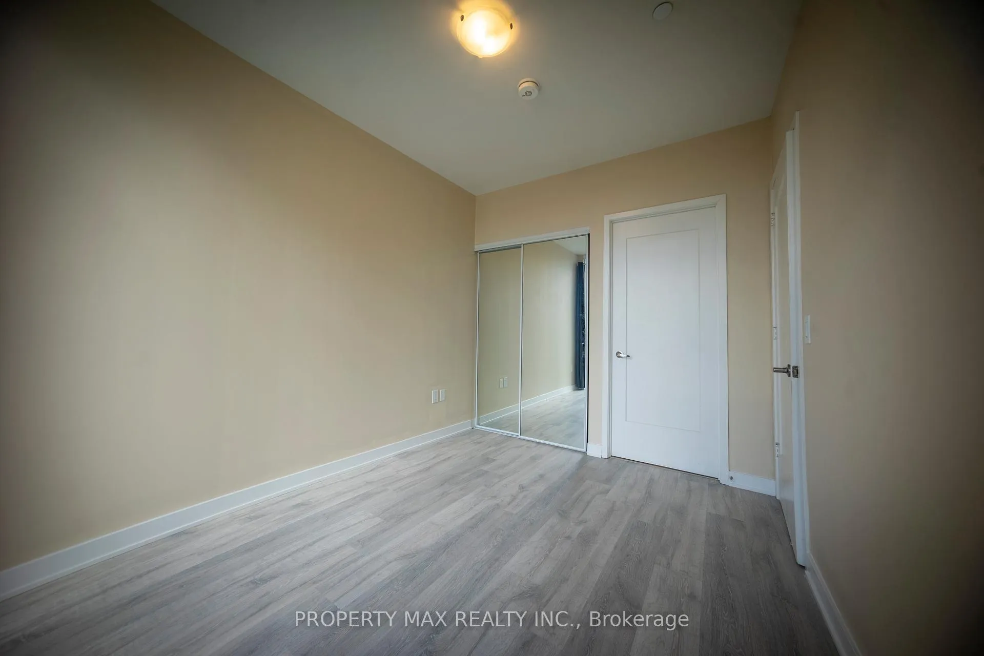 Photo 12 of Unit 403, 70 Princess Street, Toronto, Waterfront Communities — HOMEH