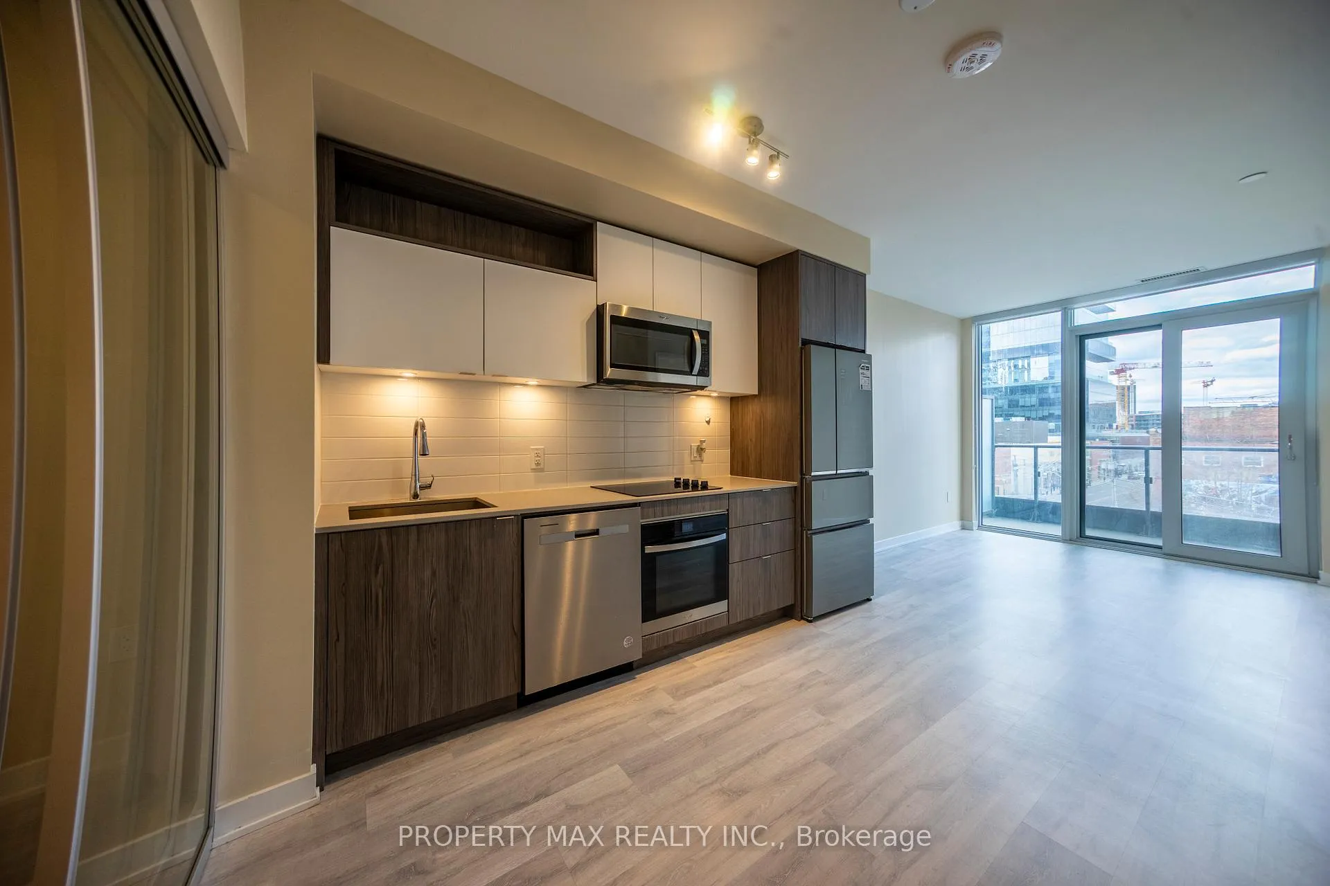 Photo 19 of Unit 403, 70 Princess Street, Toronto, Waterfront Communities — HOMEH