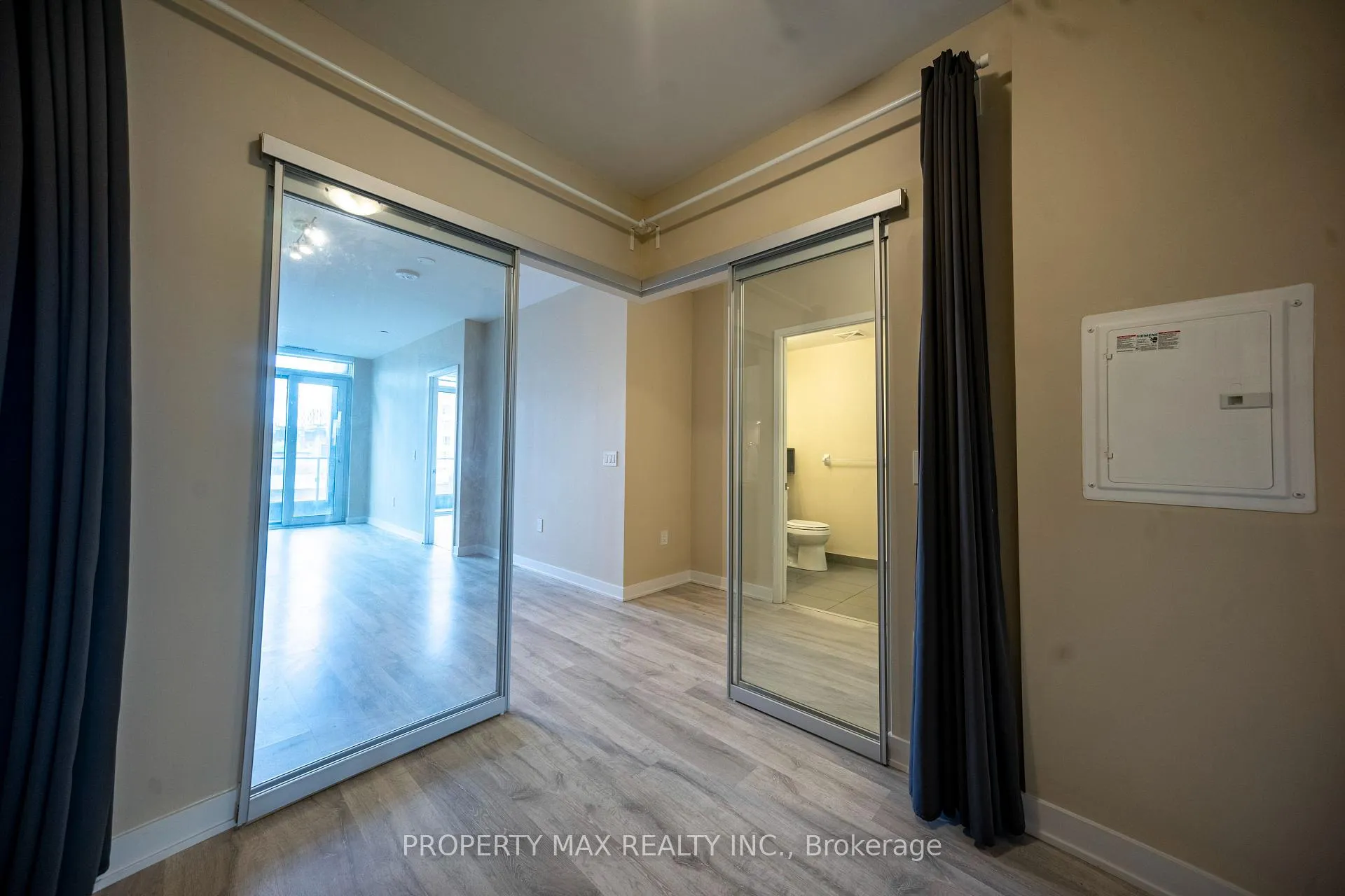 Photo 20 of Unit 403, 70 Princess Street, Toronto, Waterfront Communities — HOMEH