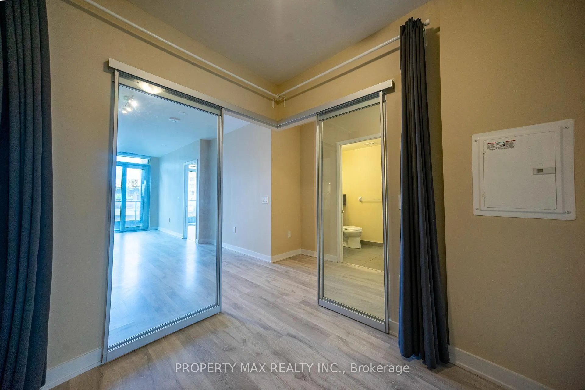 Photo 21 of Unit 403, 70 Princess Street, Toronto, Waterfront Communities — HOMEH