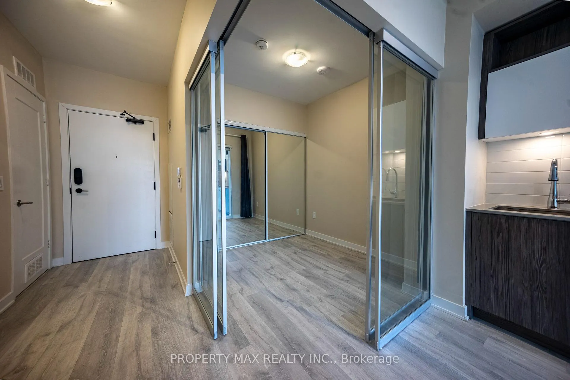 Photo 24 of Unit 403, 70 Princess Street, Toronto, Waterfront Communities — HOMEH