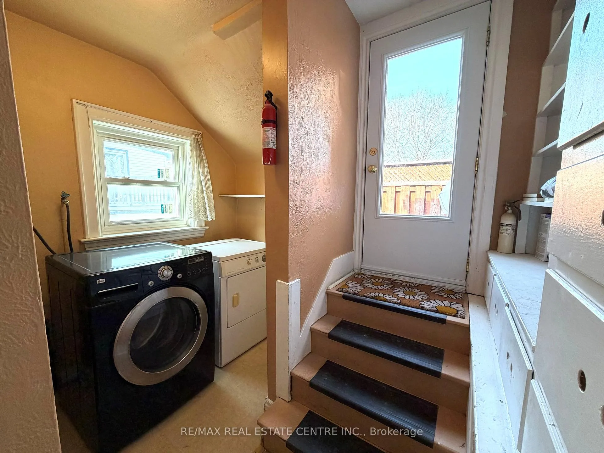 Photo 15 of 218 Weber Street E, Kitchener — HOMEH