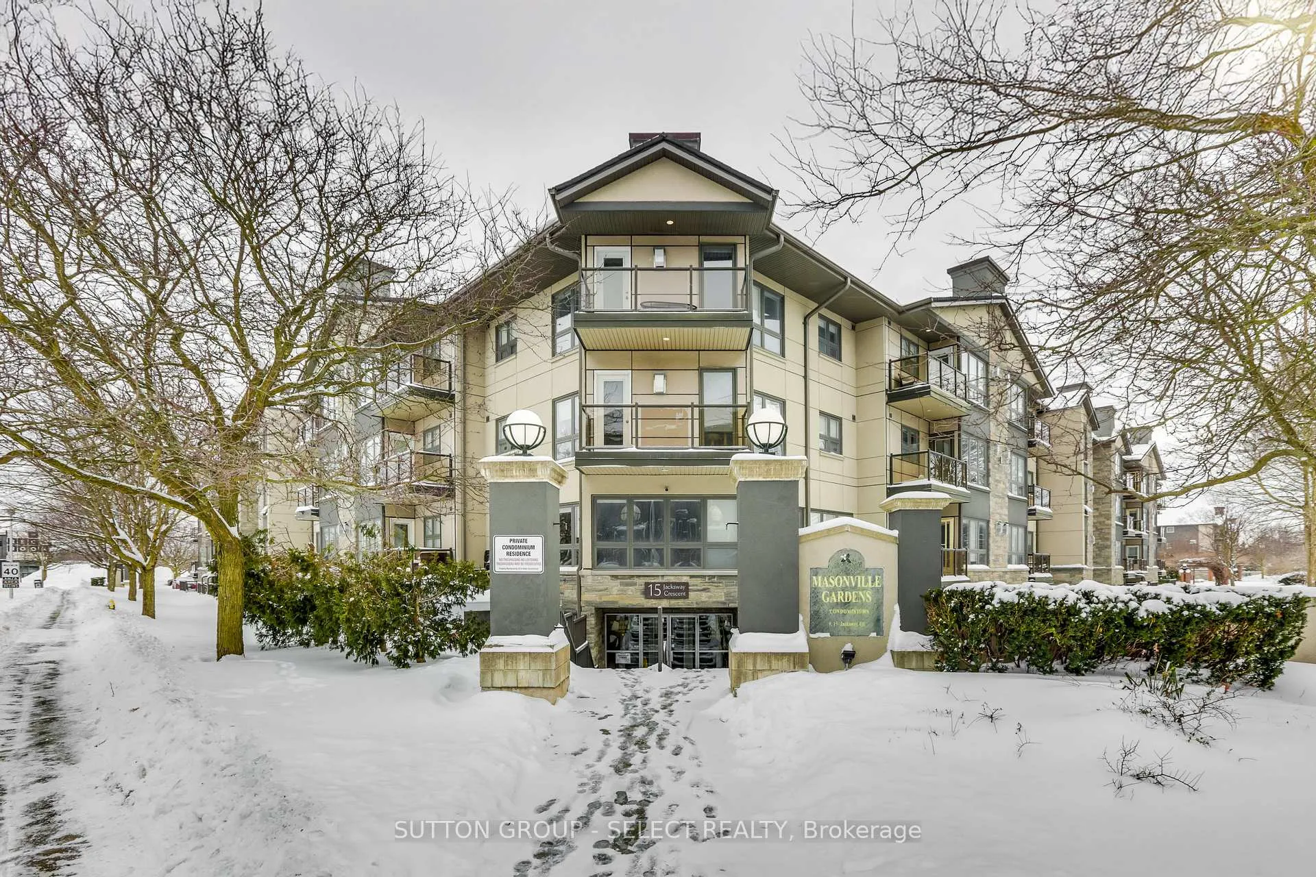 Front of Unit 315, 15 Jacksway Crescent