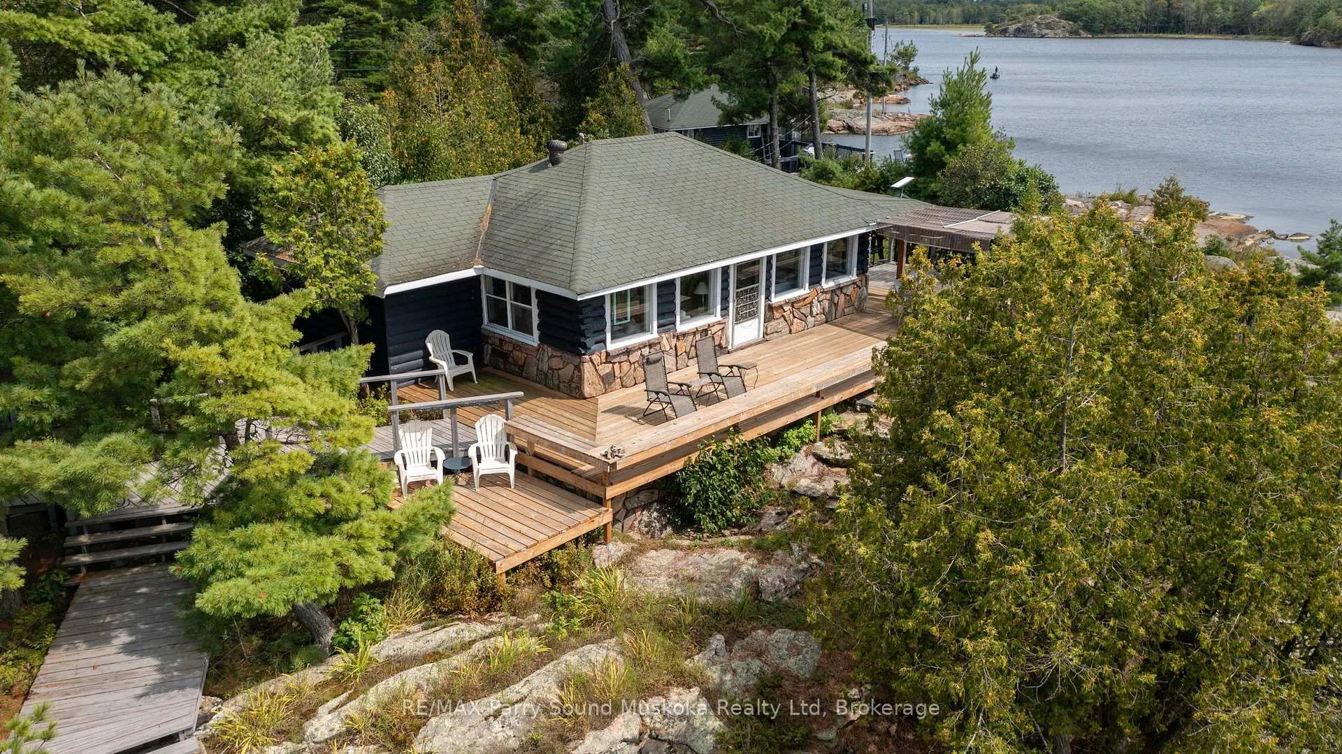 Photo 3 of 1 Island 271c, Carling — HOMEH