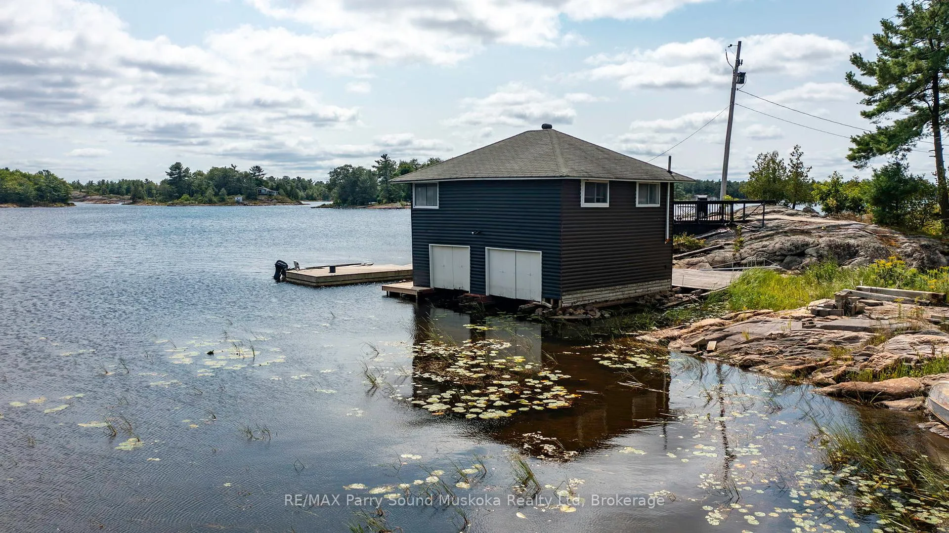 Photo 12 of 1 Island 271c, Carling — HOMEH