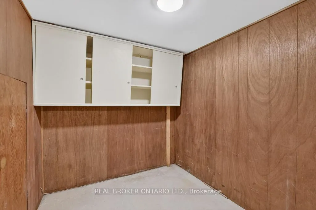 Photo 34 of 44 Mitre Place, Etobicoke, Kingsview Village-The Westway — HOMEH